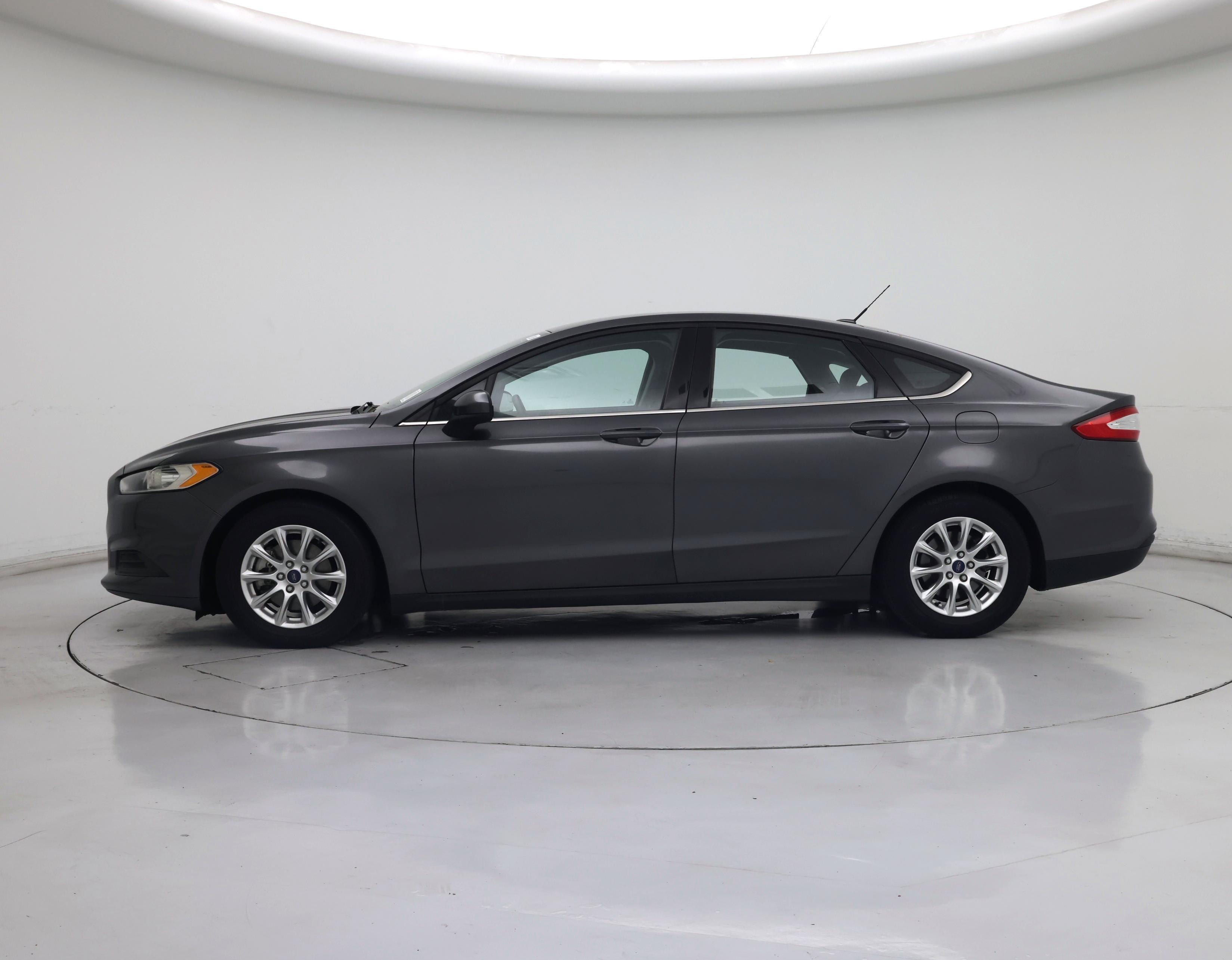 Thumbnail: 2015 Ford Fusion - 3