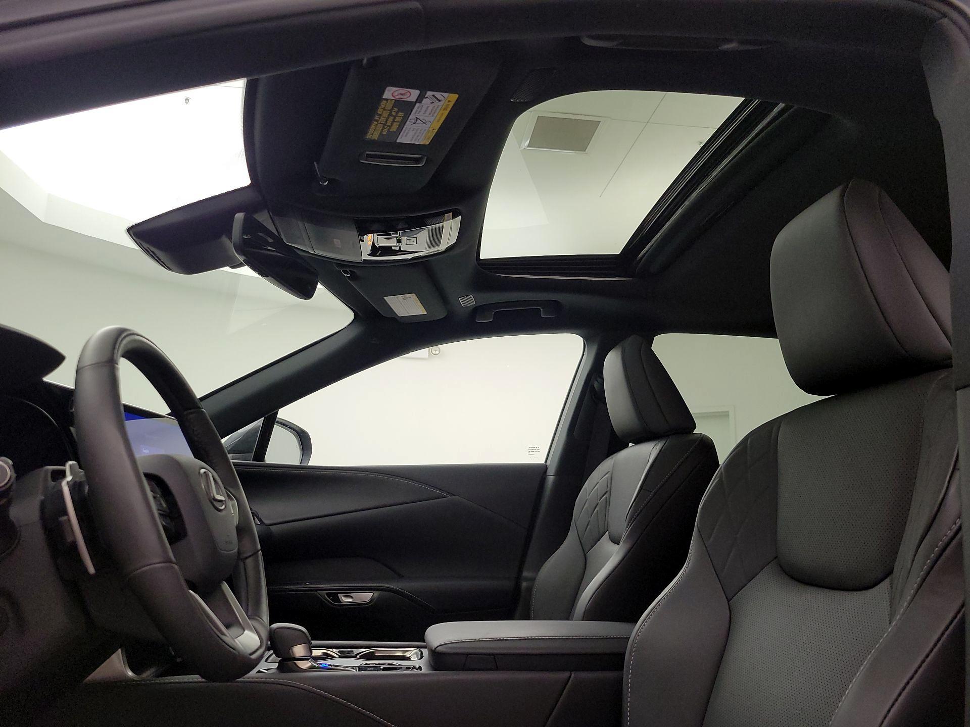Thumbnail: 2025 Lexus RX - 19