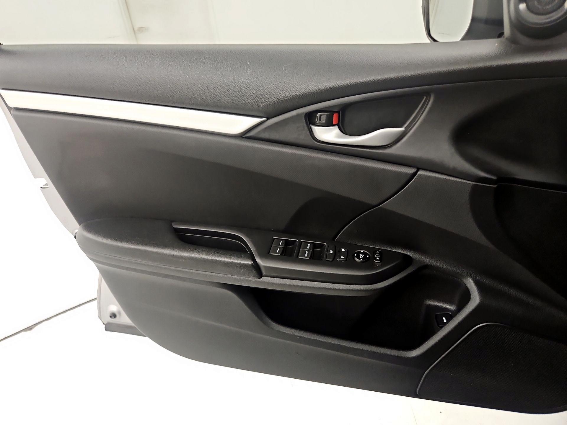 Thumbnail: 2019 Honda Civic - 12