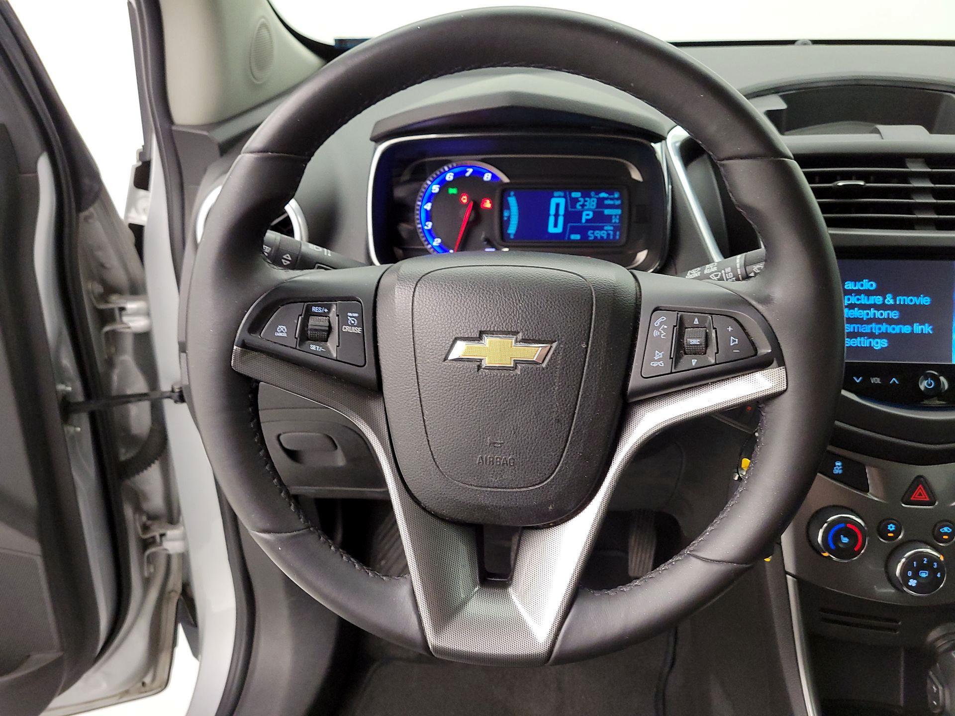 Thumbnail: 2016 Chevrolet Trax - 10