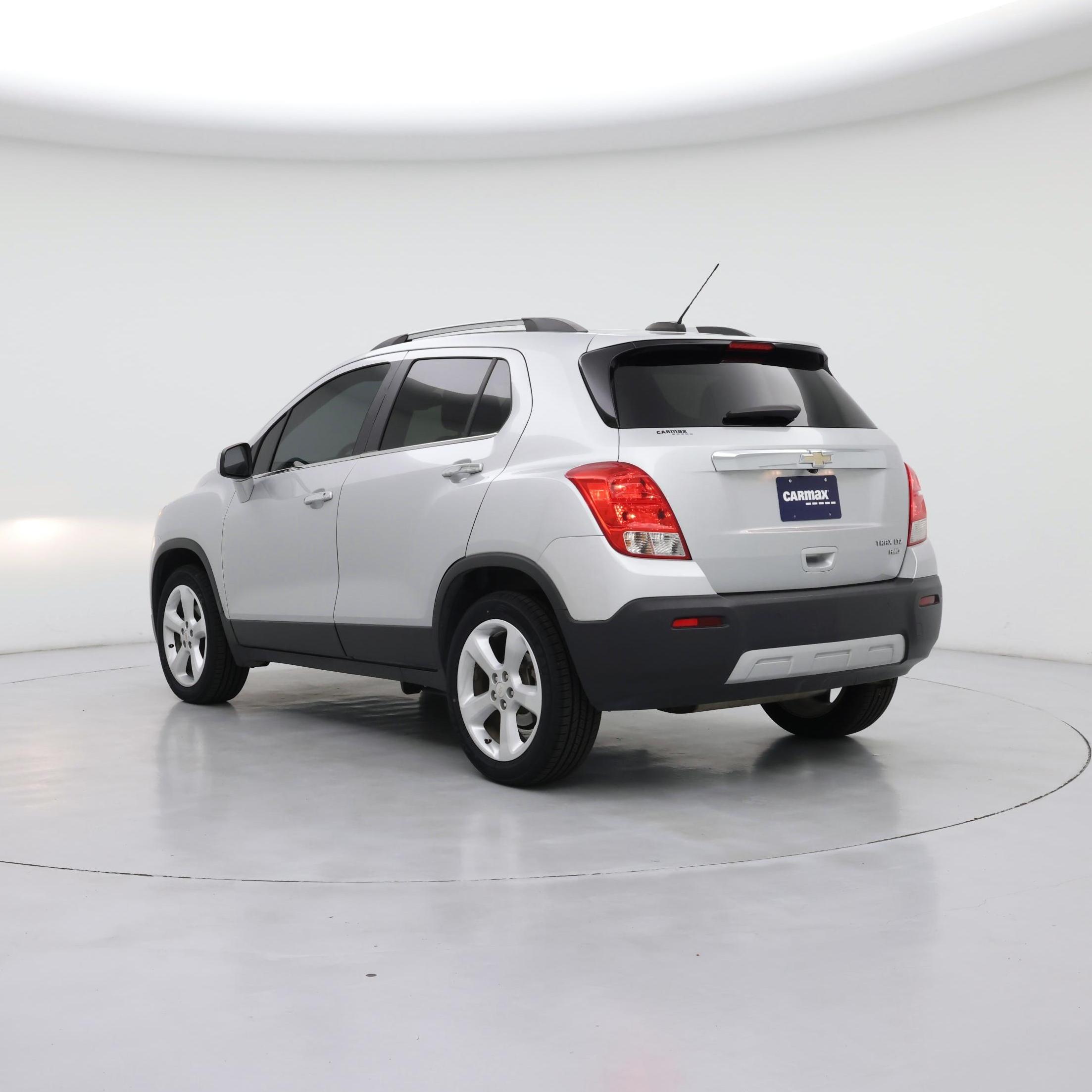 Thumbnail: 2016 Chevrolet Trax - 2