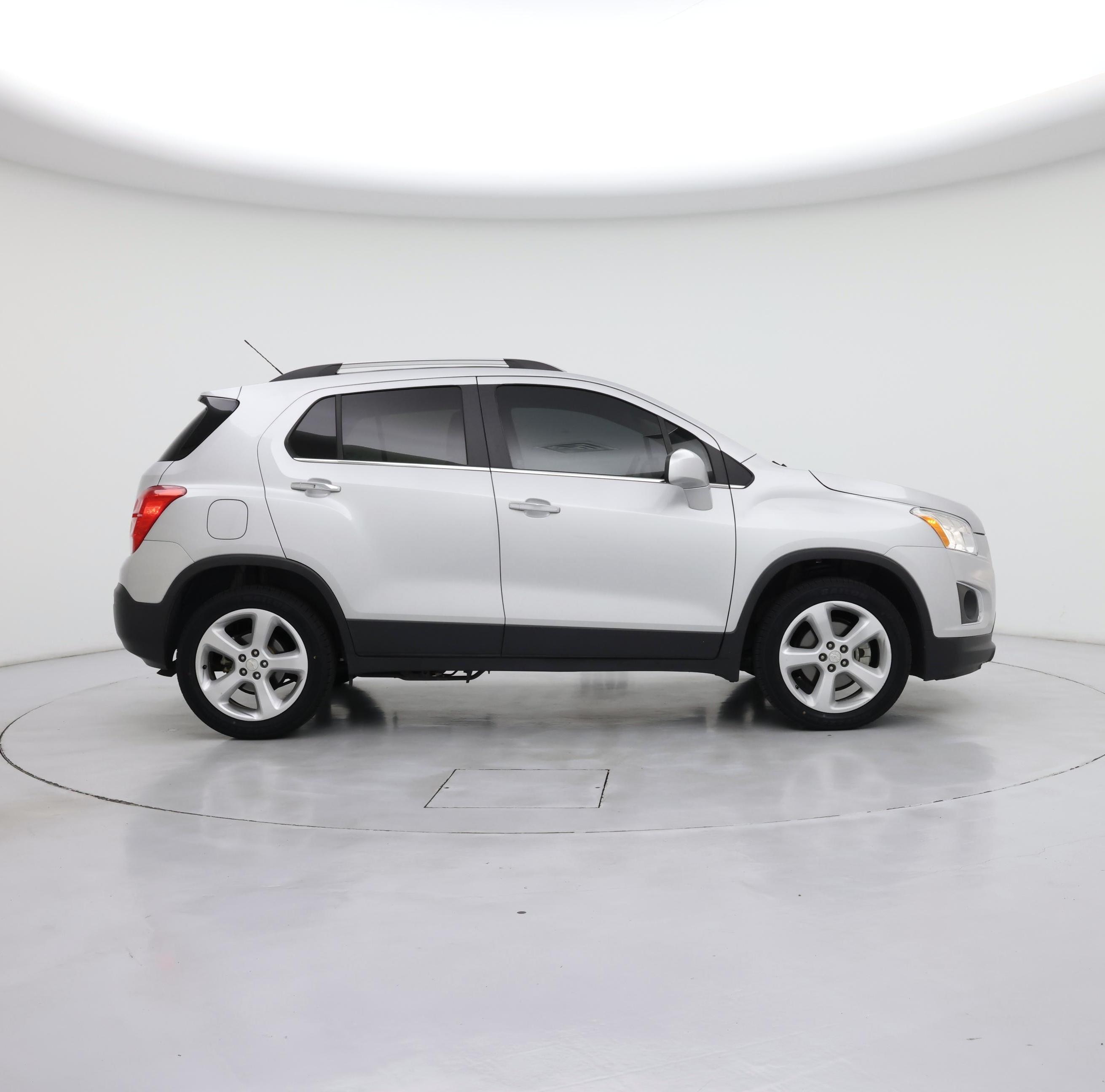 Thumbnail: 2016 Chevrolet Trax - 7