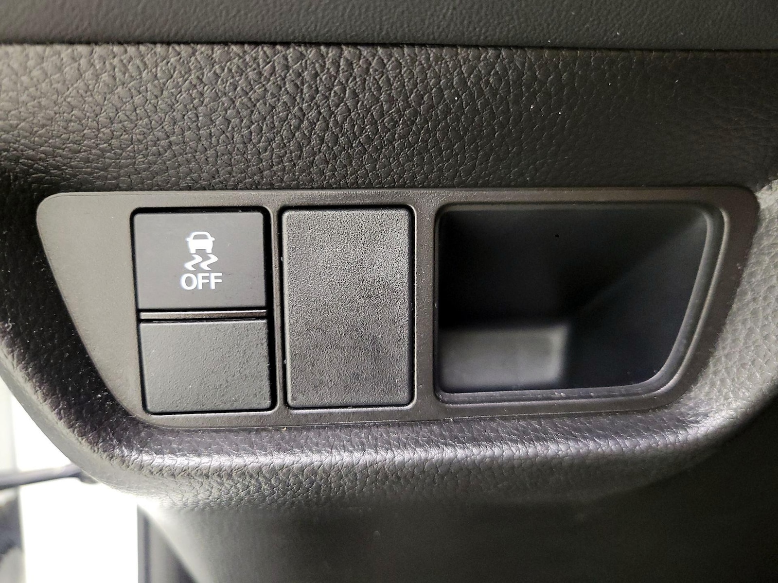 2025 Honda HR-V LX - Photo 14