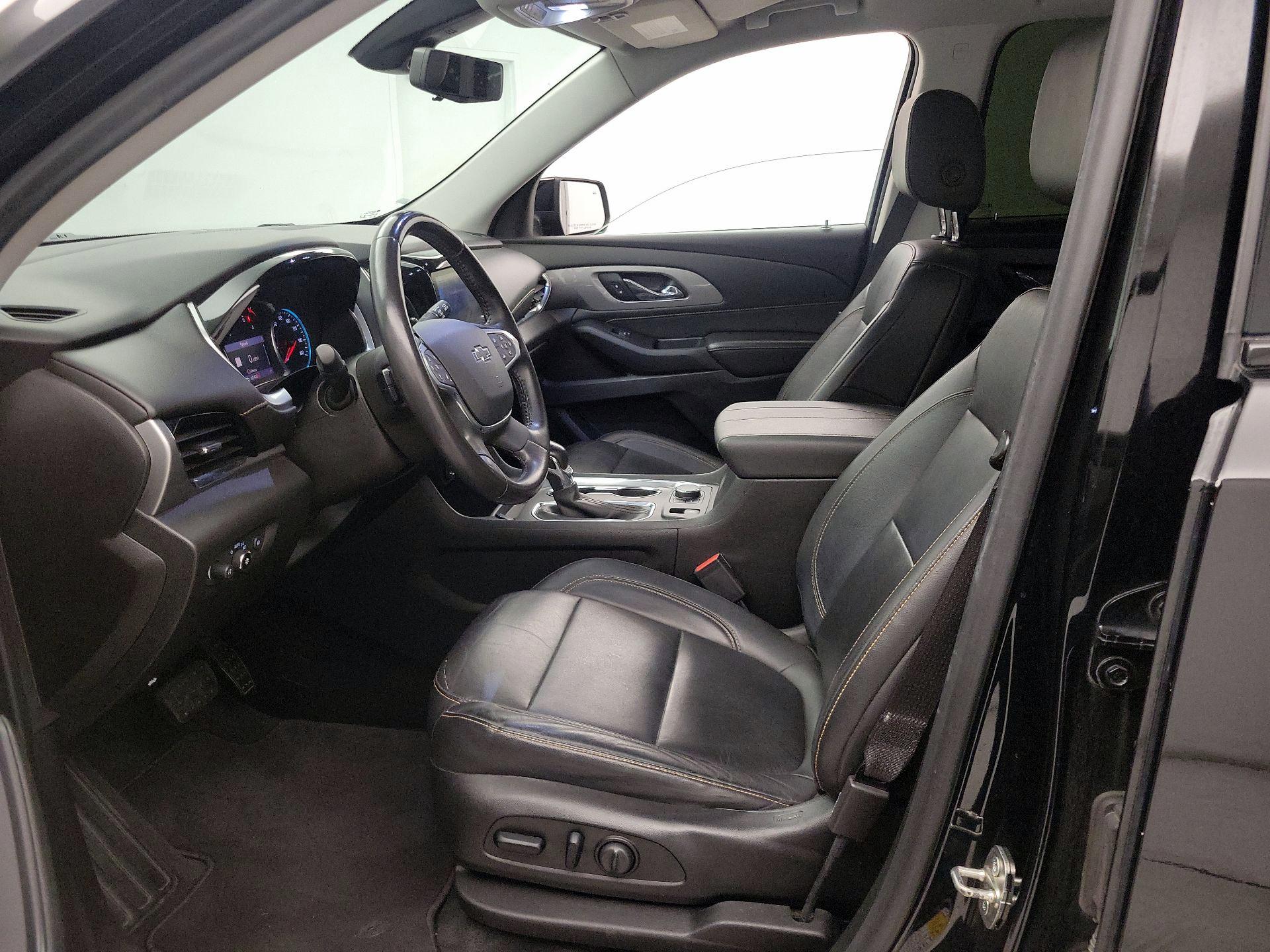 Thumbnail: 2021 Chevrolet Traverse - 11