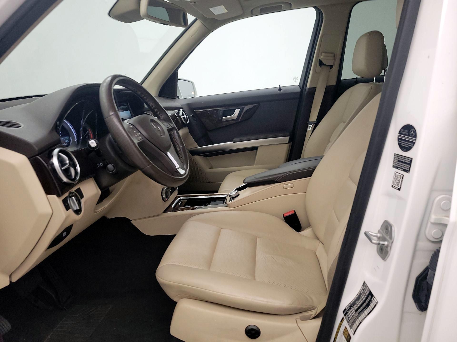Thumbnail: 2015 Mercedes-Benz GLK - 11
