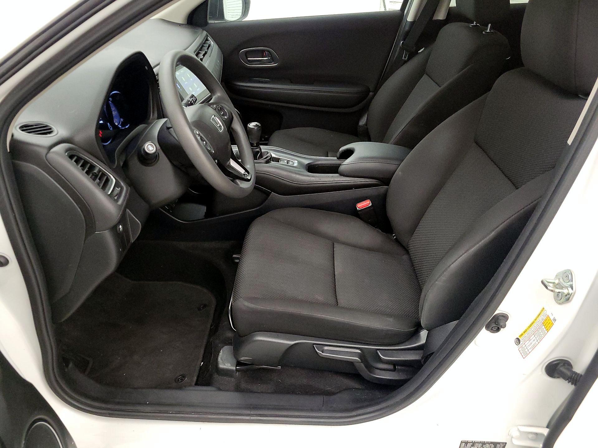 Thumbnail: 2017 Honda HR-V - 11