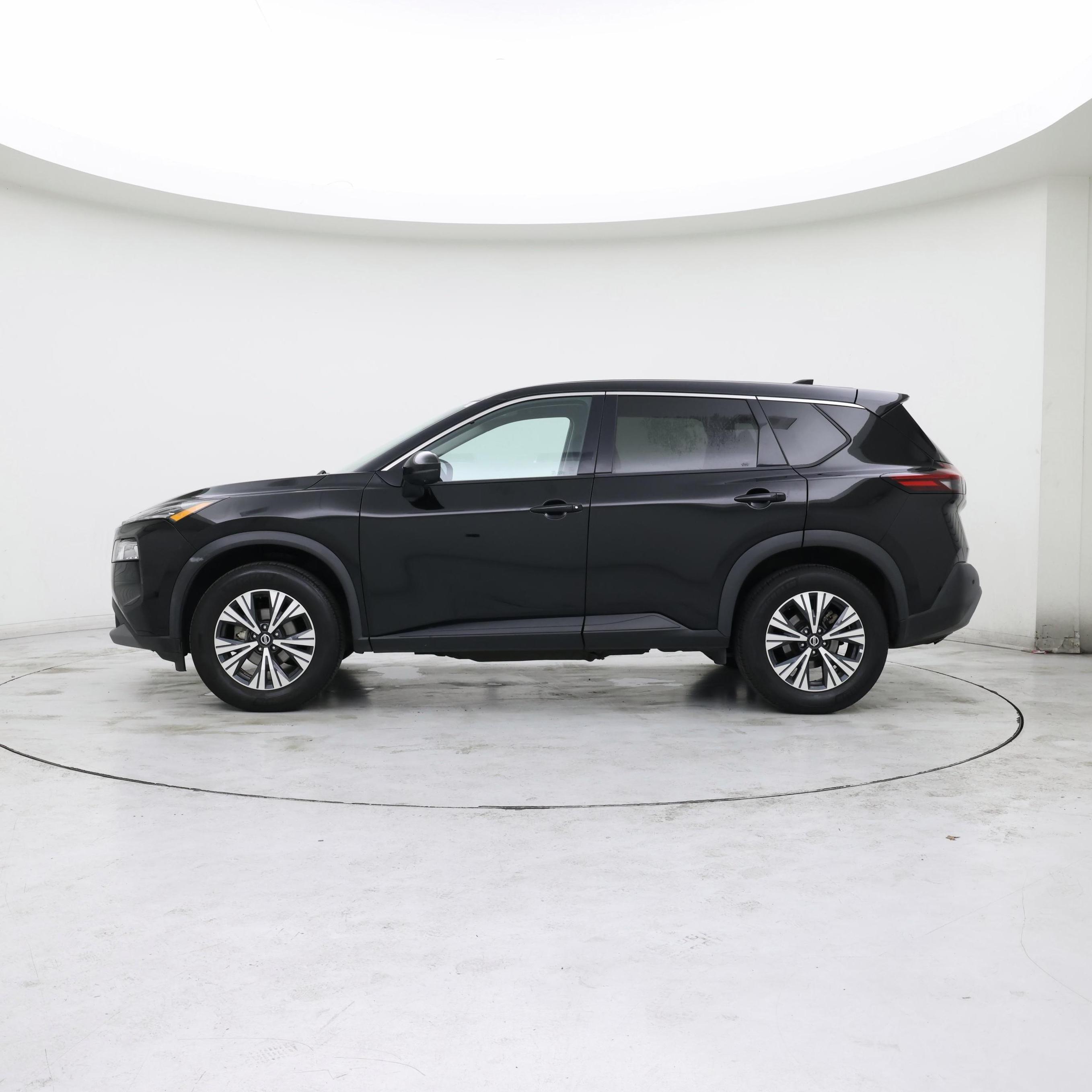 Thumbnail: 2021 Nissan Rogue - 3