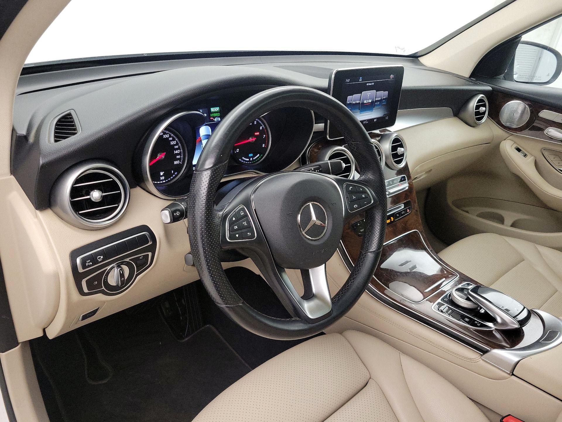 Thumbnail: 2019 Mercedes-Benz GLC - 9
