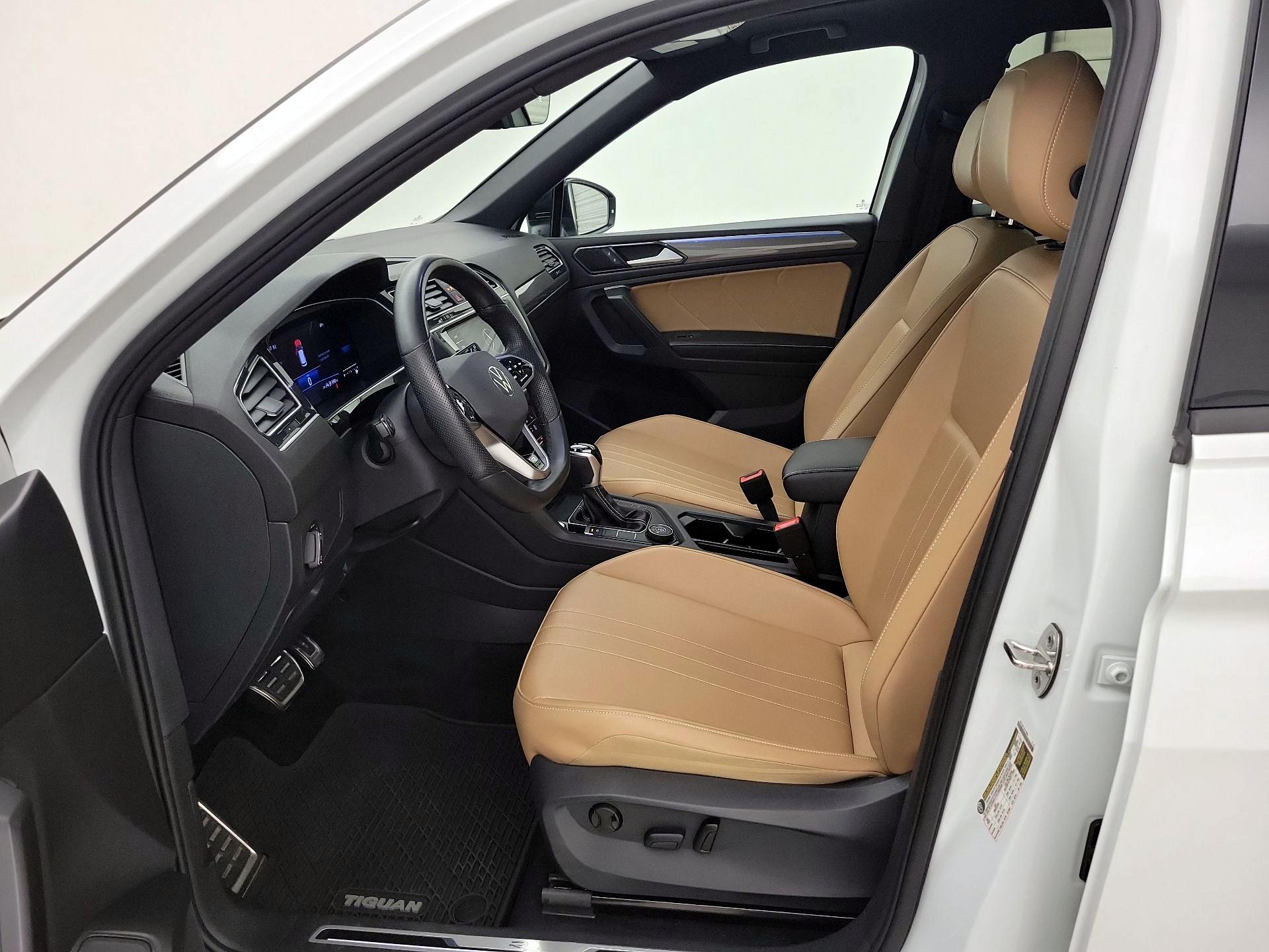Thumbnail: 2024 Volkswagen Tiguan - 11