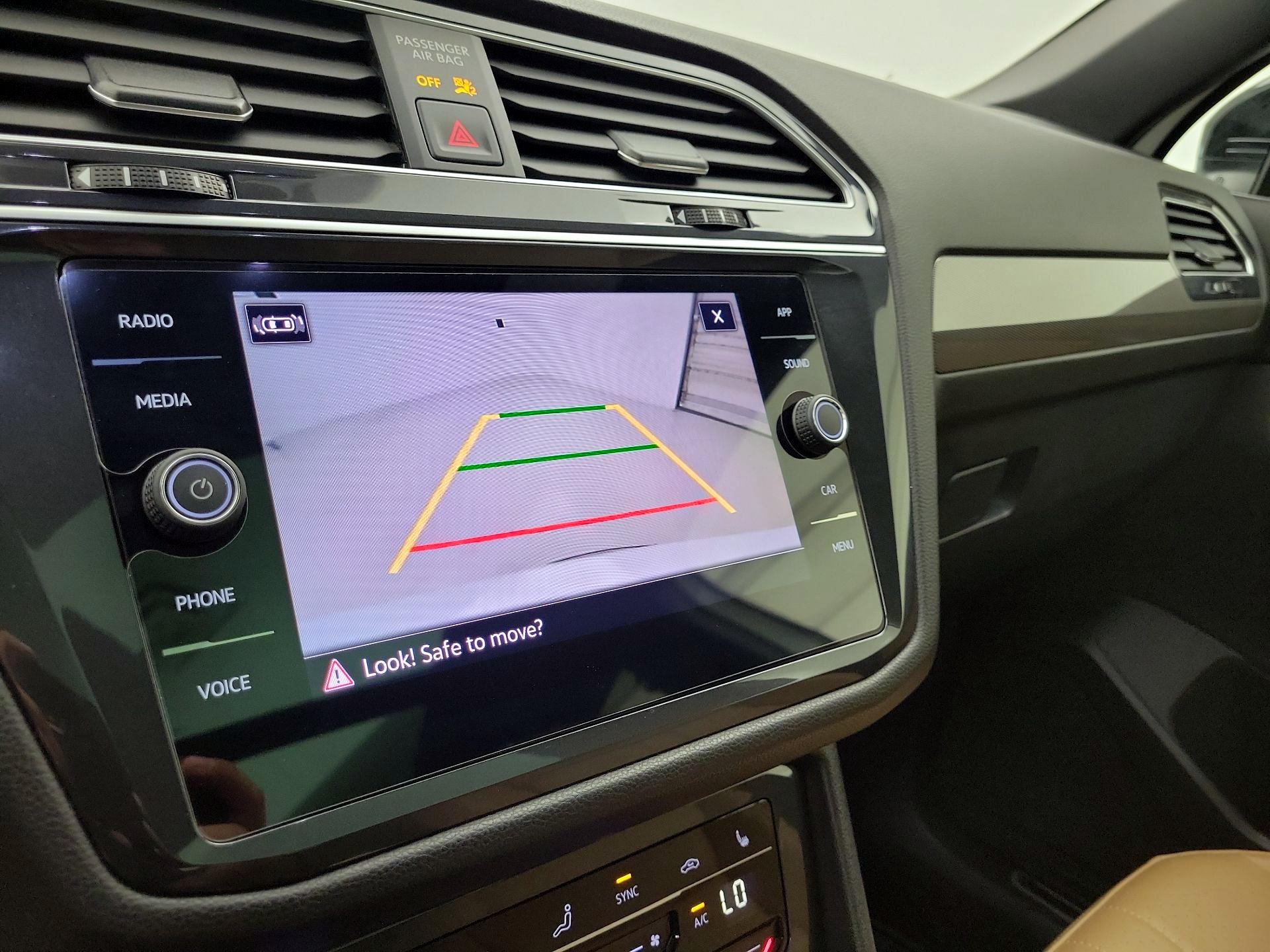 Thumbnail: 2024 Volkswagen Tiguan - 14