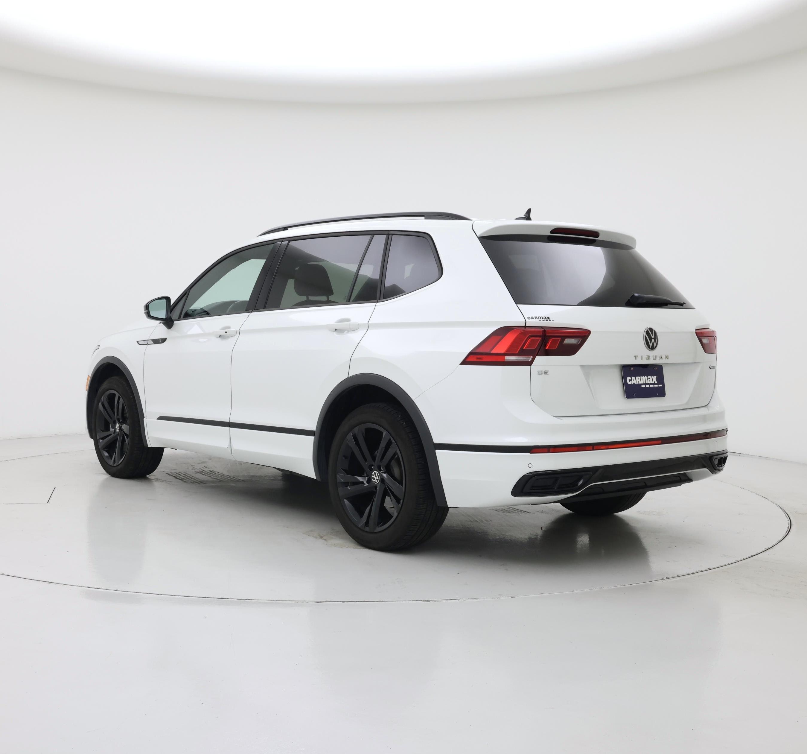 Thumbnail: 2024 Volkswagen Tiguan - 2