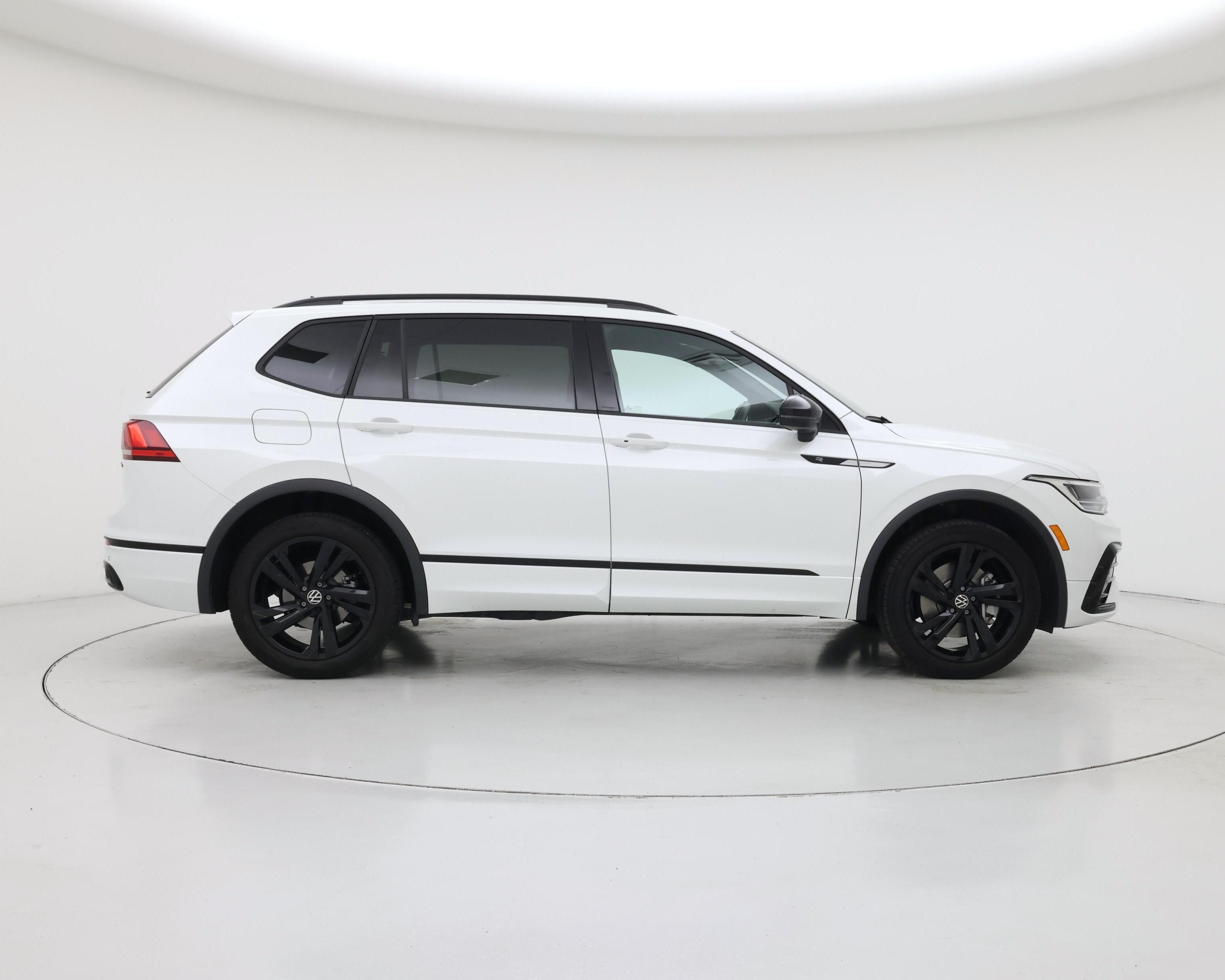 Thumbnail: 2024 Volkswagen Tiguan - 7