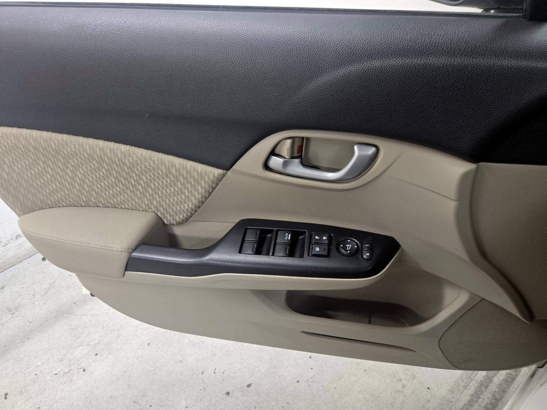 Thumbnail: 2015 Honda Civic - 12