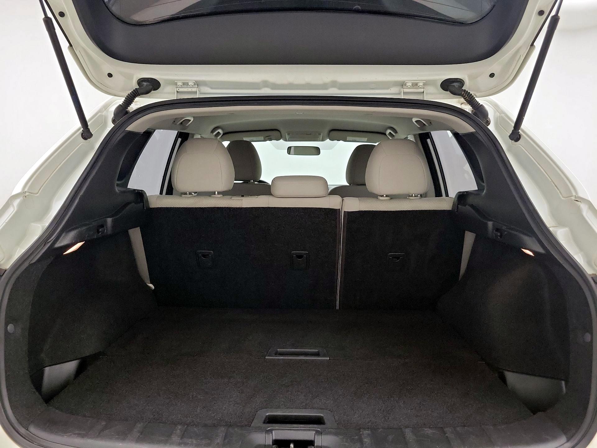 Thumbnail: 2018 Nissan Rogue Sport - 19