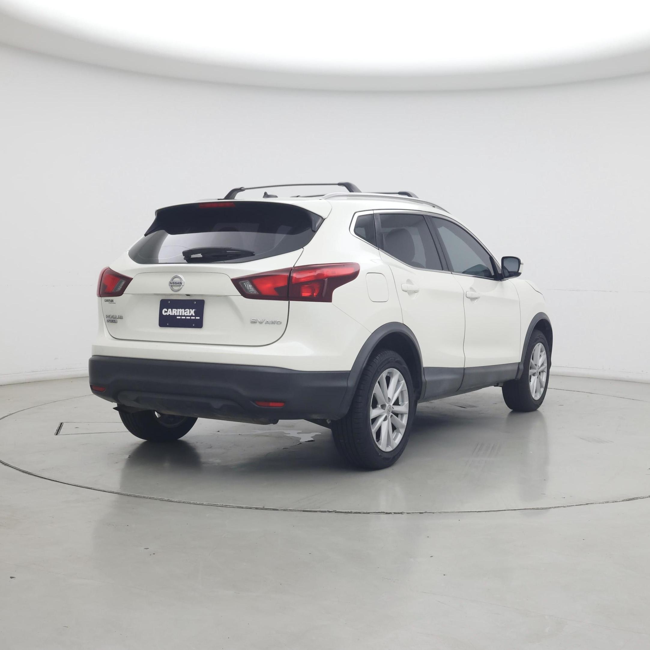 Thumbnail: 2018 Nissan Rogue Sport - 8