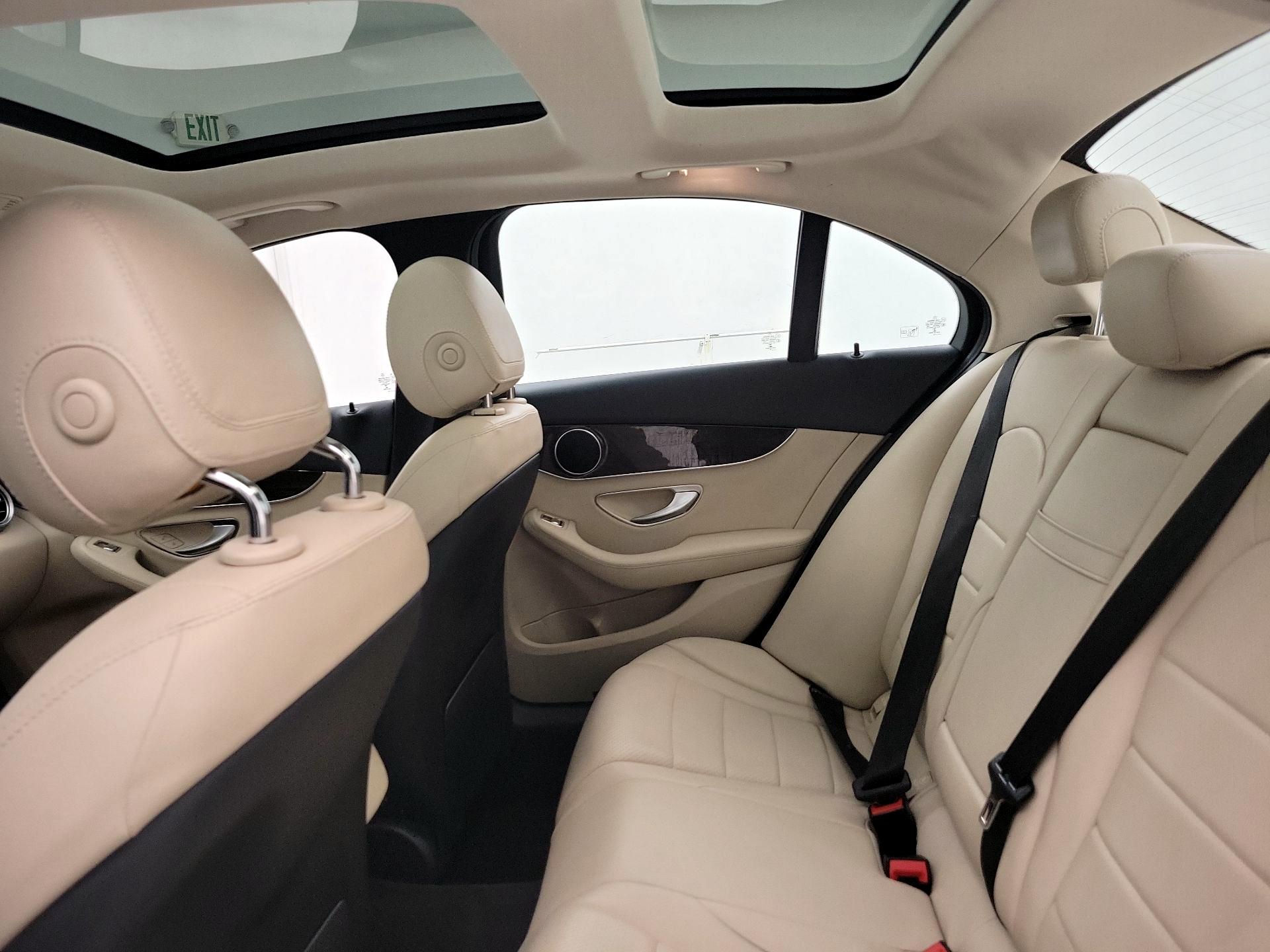 Thumbnail: 2016 Mercedes-Benz C-Class - 20