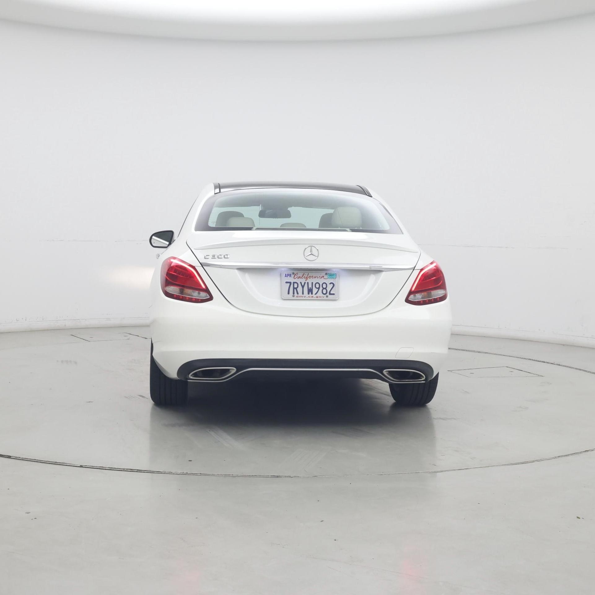 Thumbnail: 2016 Mercedes-Benz C-Class - 6