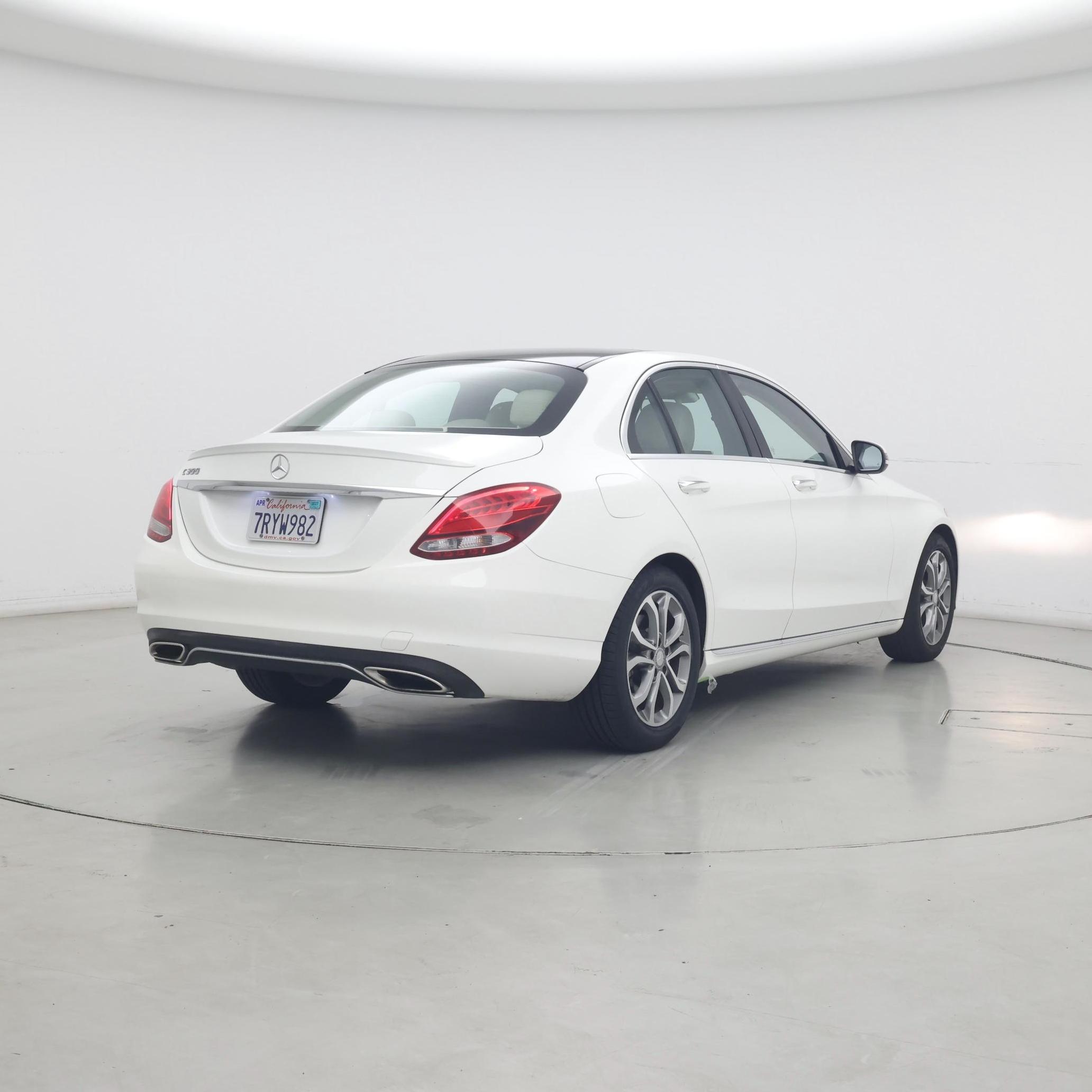 Thumbnail: 2016 Mercedes-Benz C-Class - 8