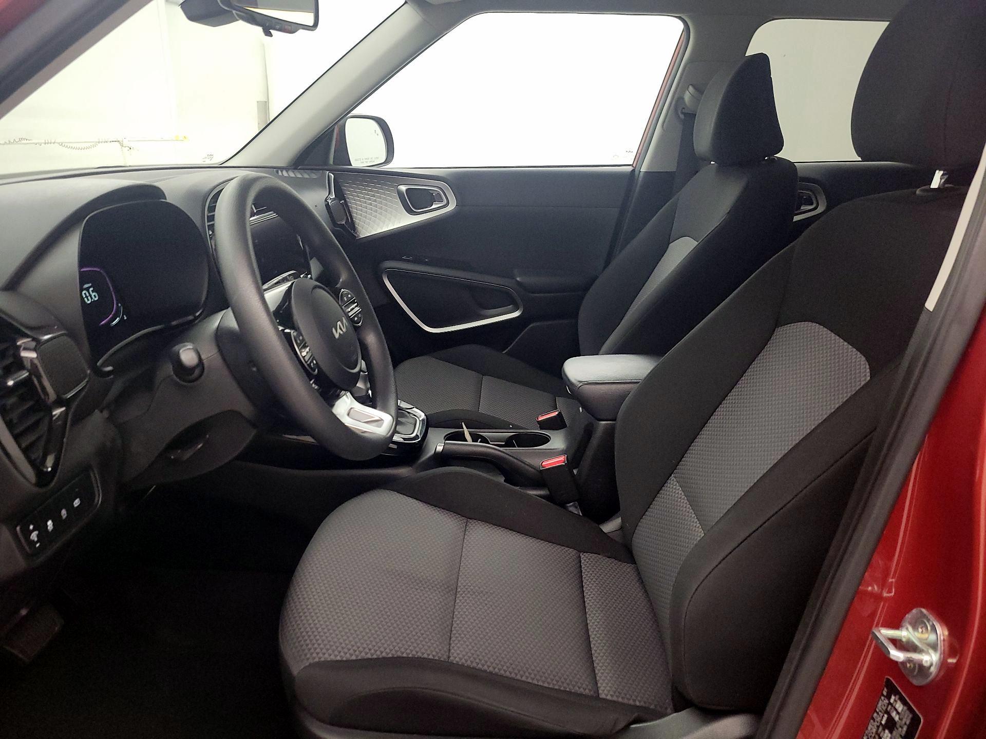 Thumbnail: 2023 Kia Soul - 9