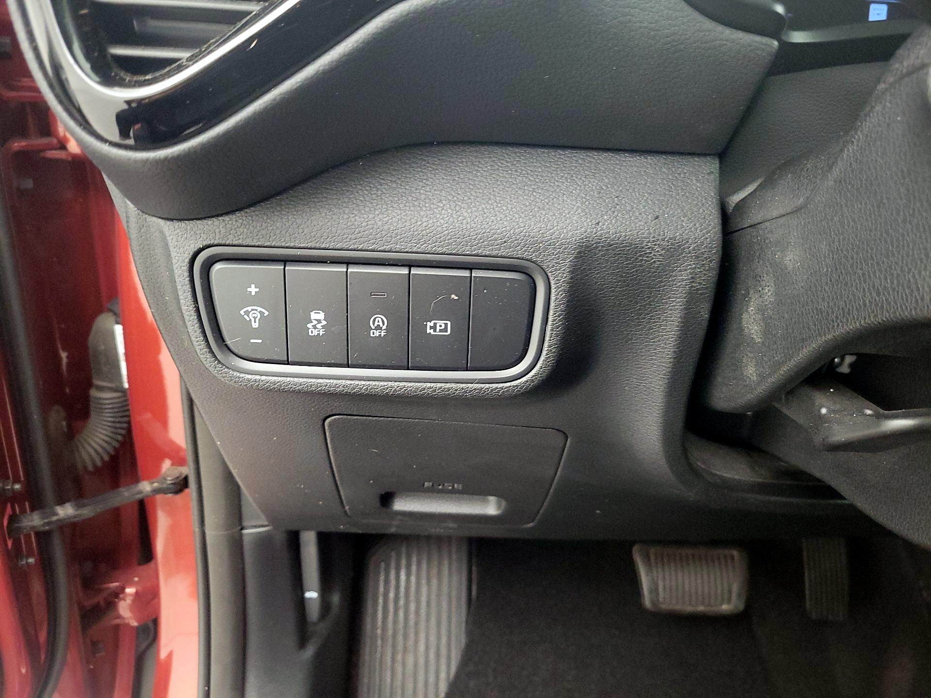 Thumbnail: 2023 Kia Soul - 11