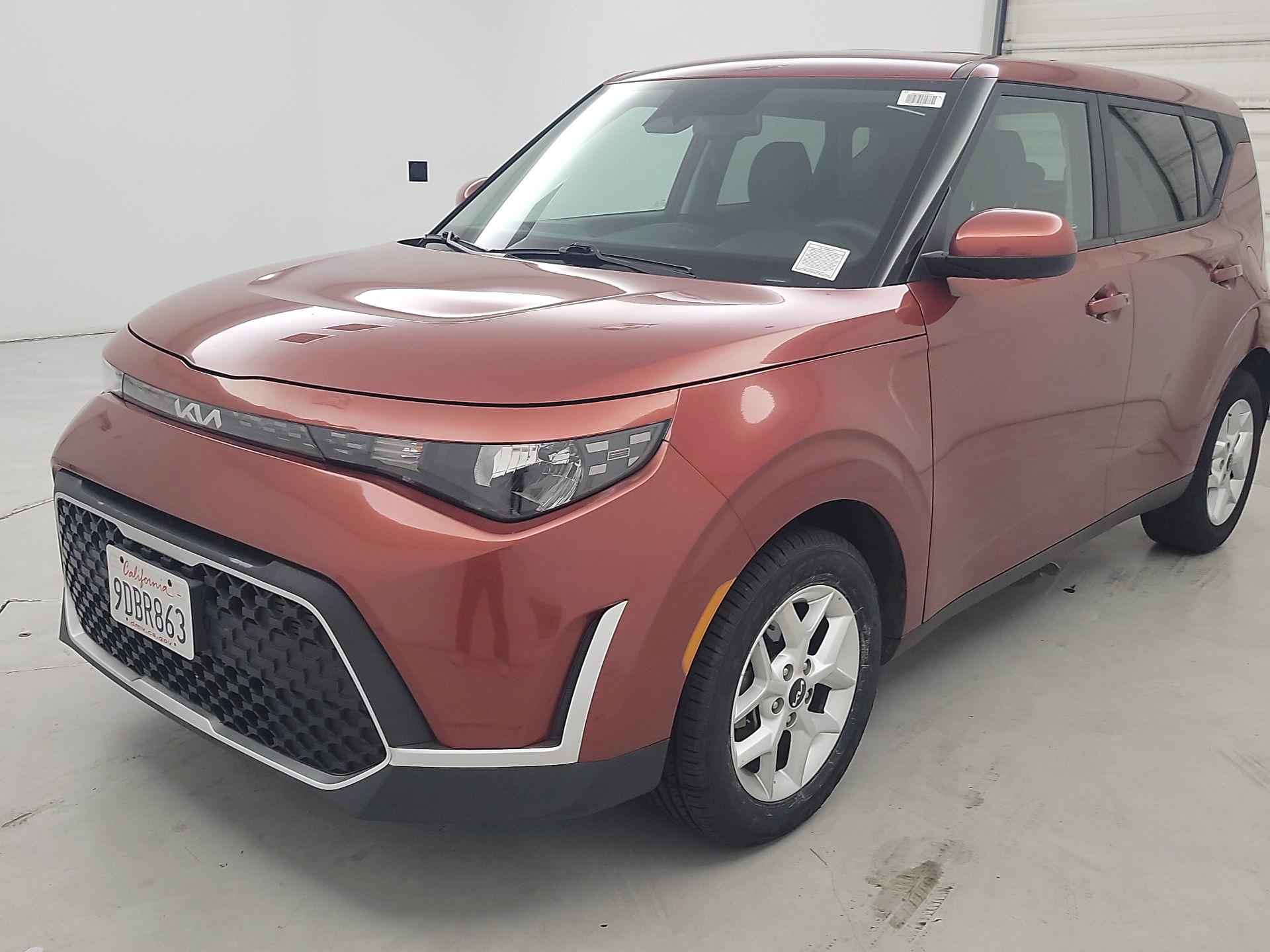 Thumbnail: 2023 Kia Soul - 3
