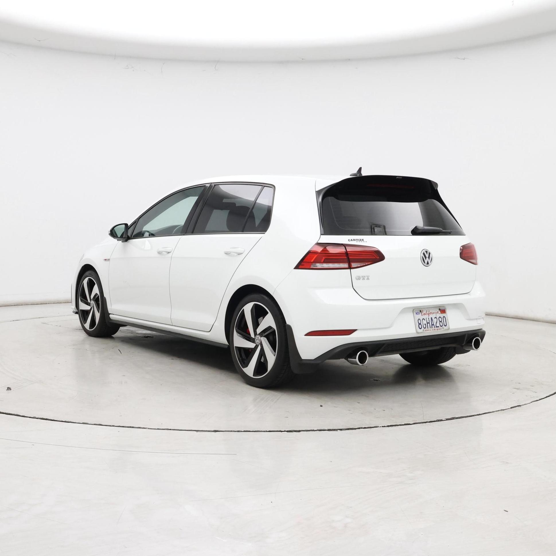 Thumbnail: 2018 Volkswagen Golf - 2