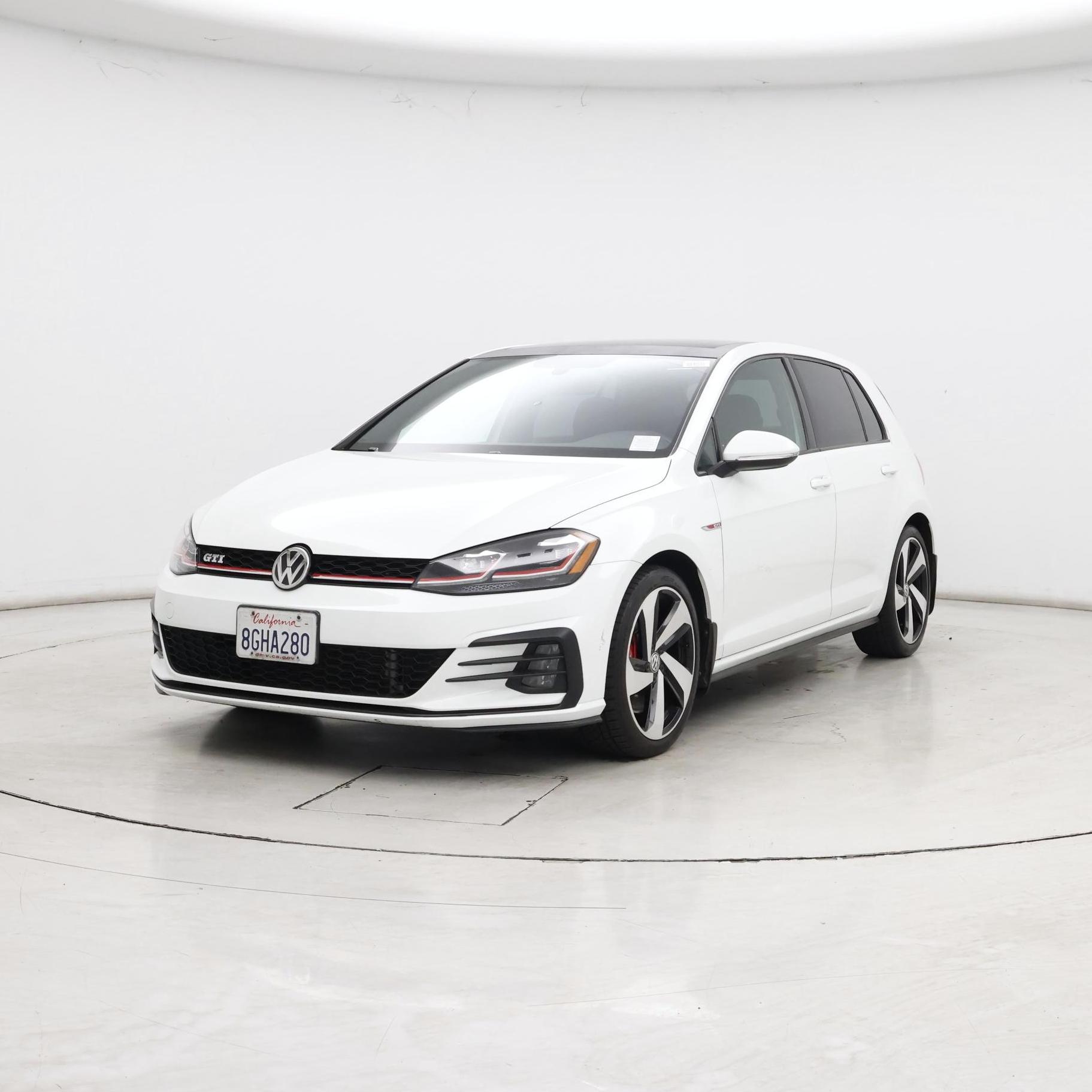 Thumbnail: 2018 Volkswagen Golf - 4