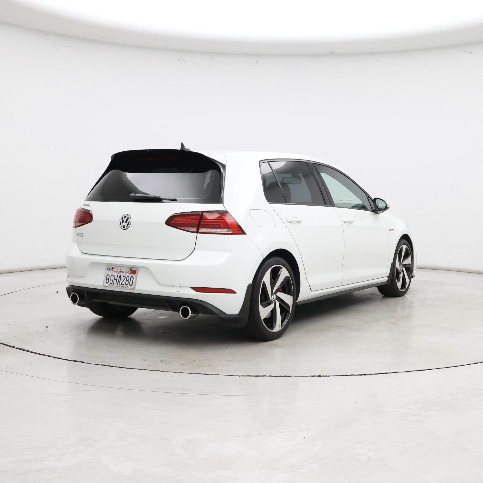 Thumbnail: 2018 Volkswagen Golf - 8