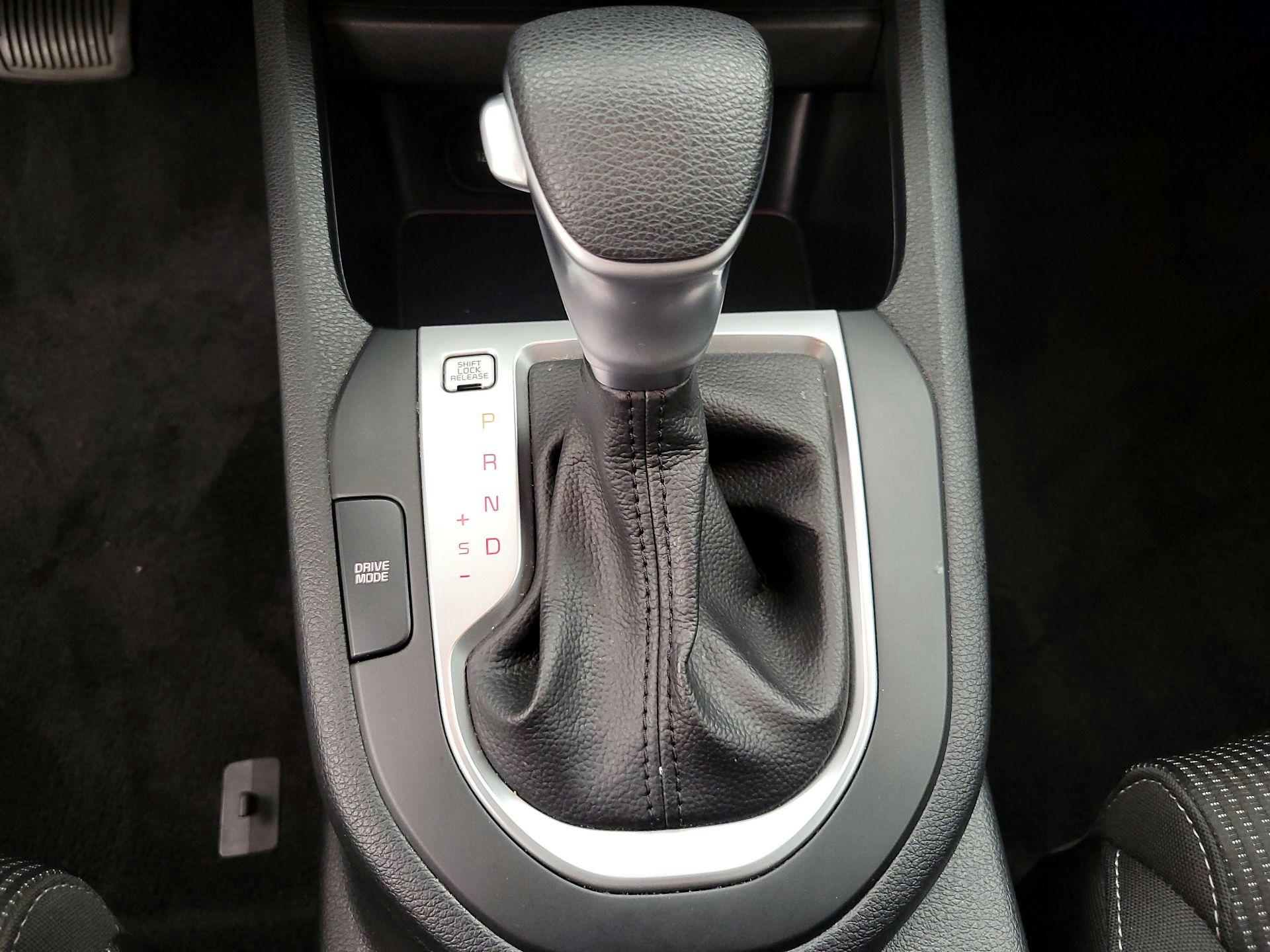 Thumbnail: 2021 Kia Forte - 17