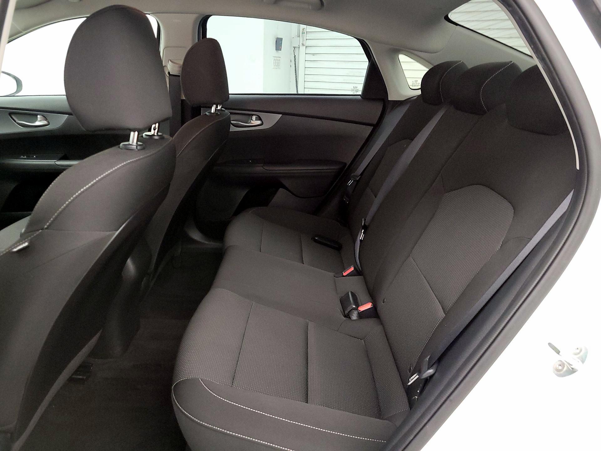 Thumbnail: 2021 Kia Forte - 19