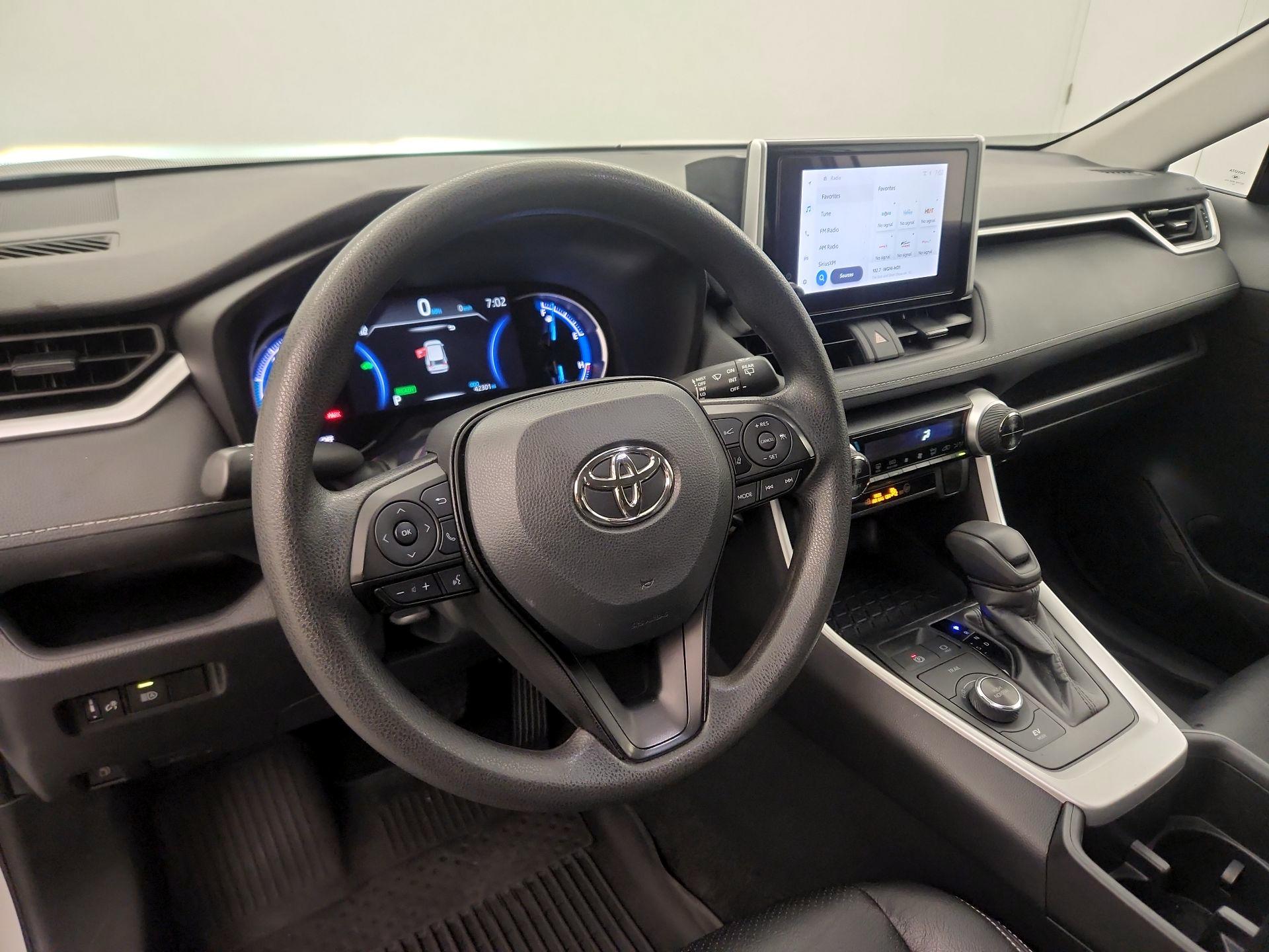 Thumbnail: 2024 Toyota RAV4 - 9