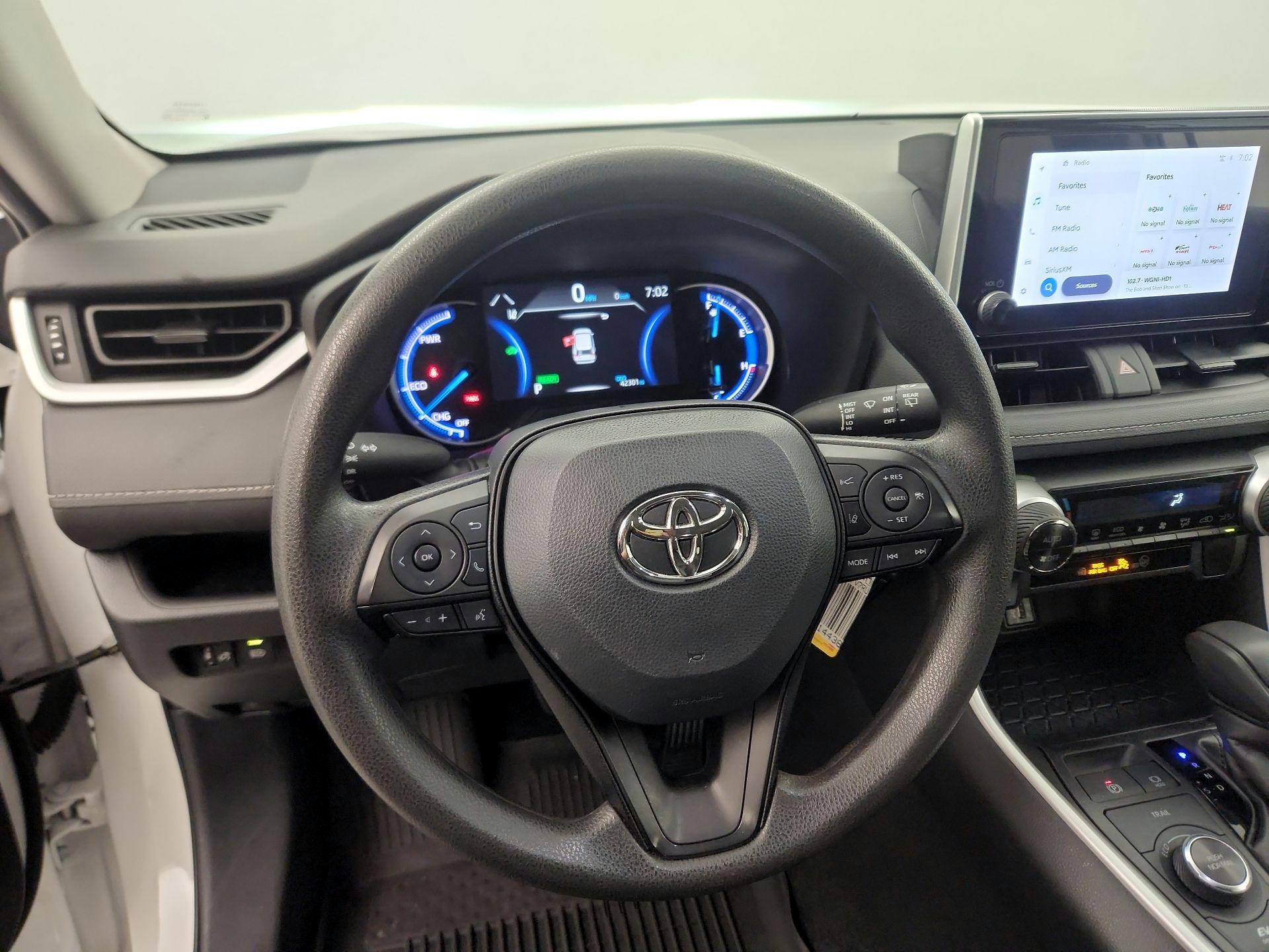 Thumbnail: 2024 Toyota RAV4 - 10