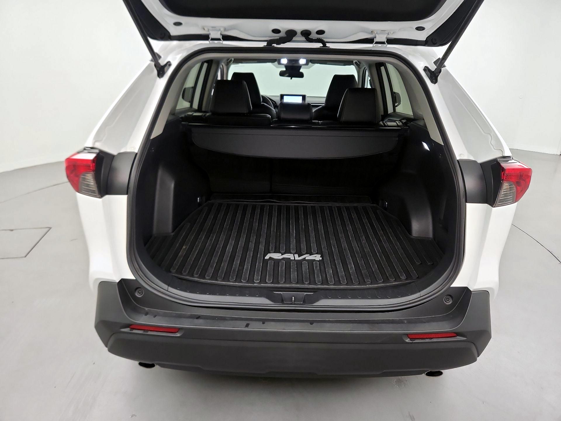 Thumbnail: 2024 Toyota RAV4 - 19