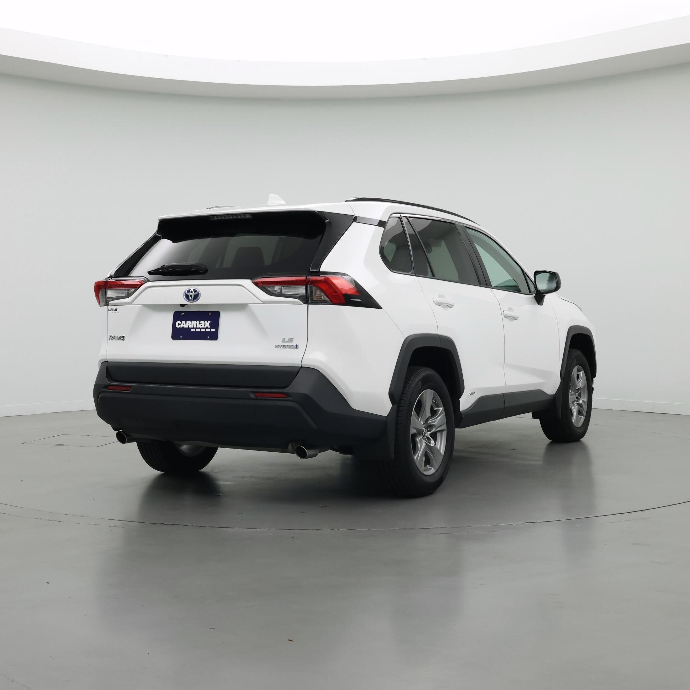 Thumbnail: 2024 Toyota RAV4 - 8