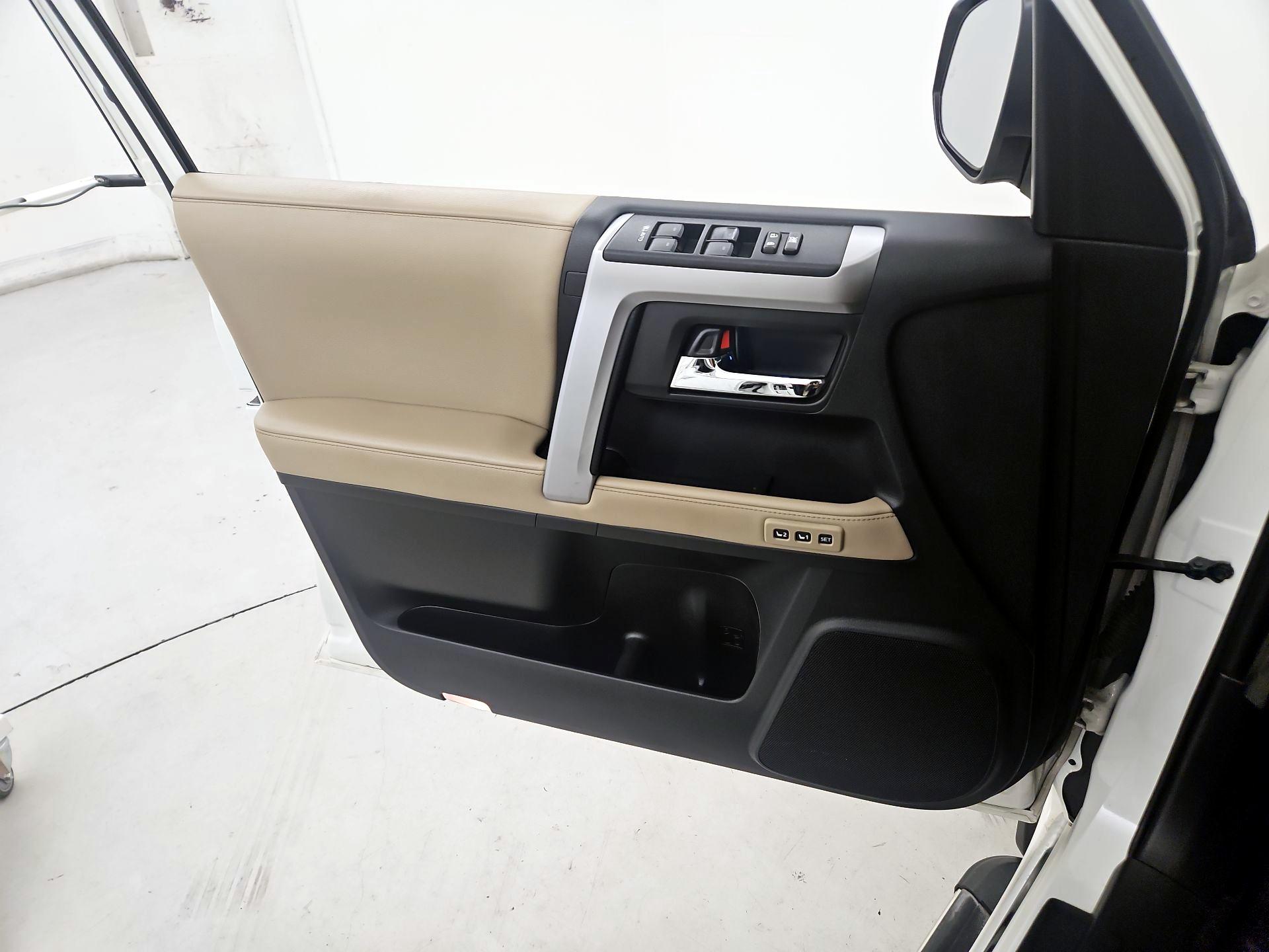 Thumbnail: 2023 Toyota 4Runner - 12