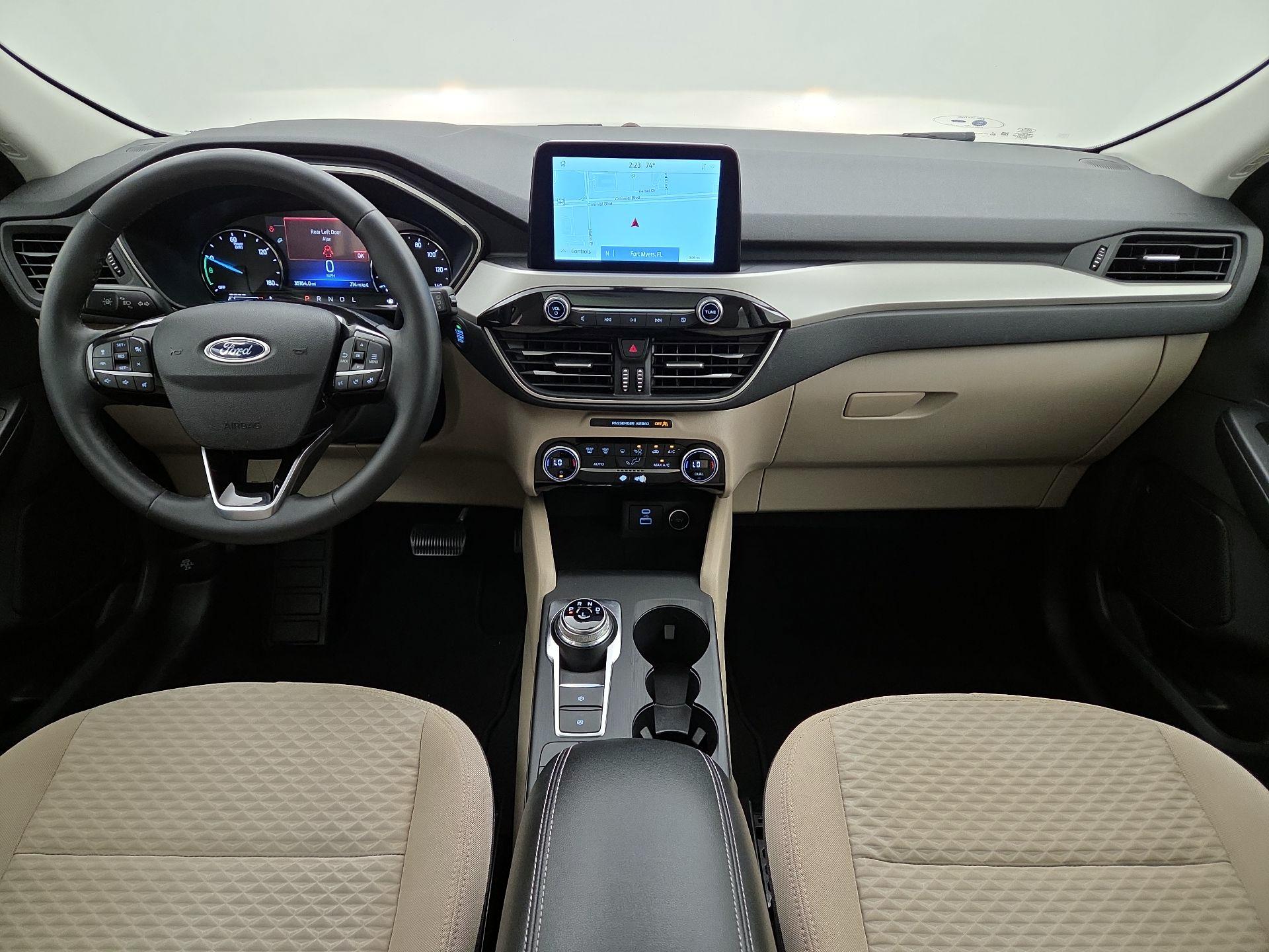 Thumbnail: 2021 Ford Escape - 9