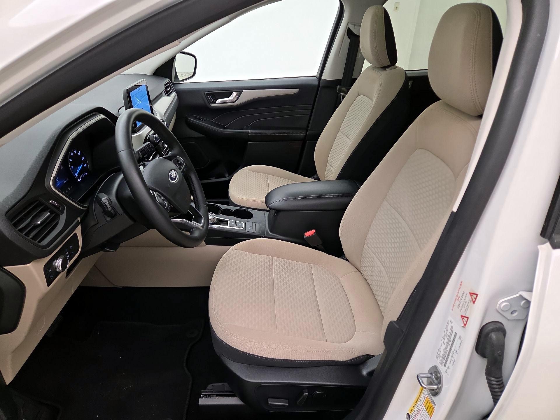 Thumbnail: 2021 Ford Escape - 11