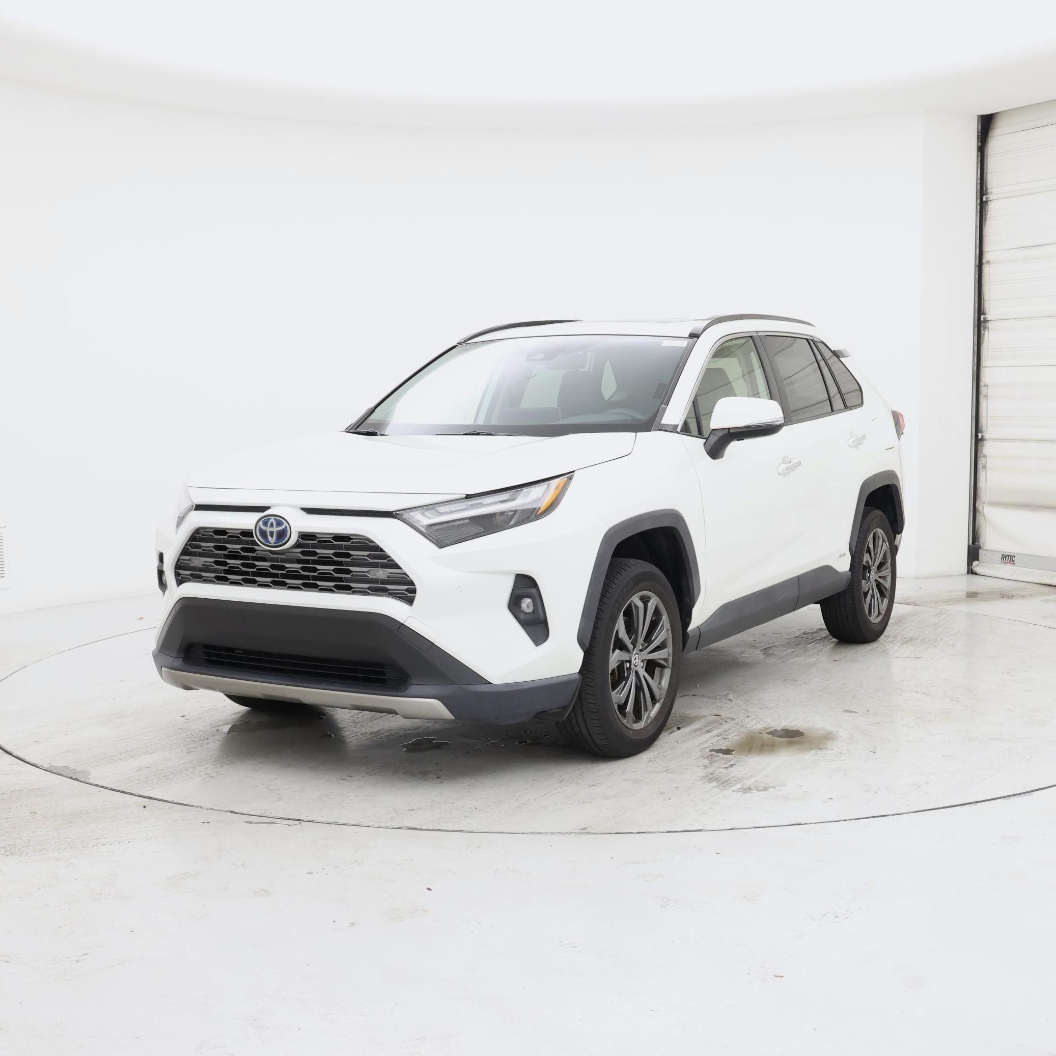 Thumbnail: 2022 Toyota RAV4 - 4
