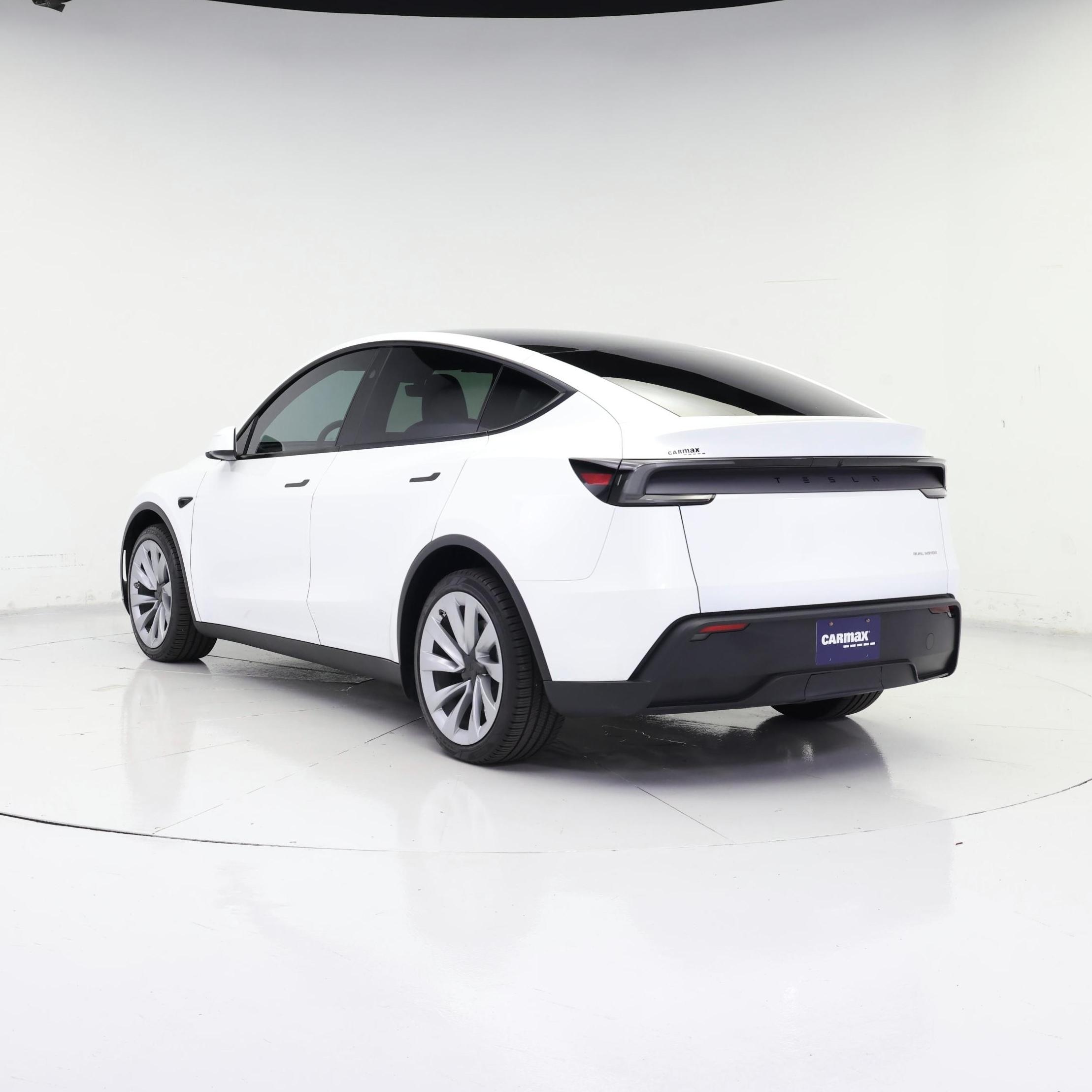 Thumbnail: 2026 Tesla Model Y - 2