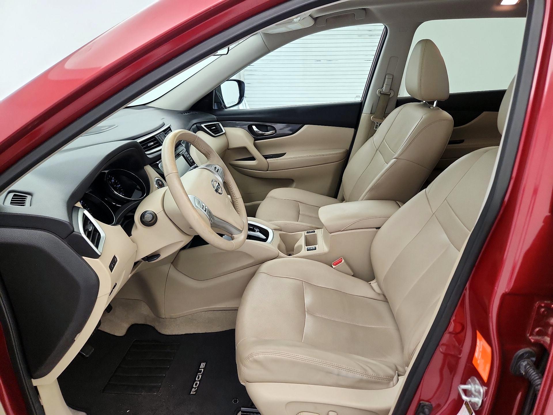 Thumbnail: 2015 Nissan Rogue - 11