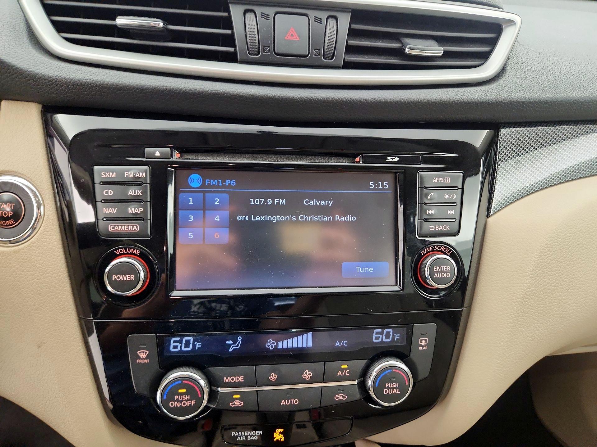 Thumbnail: 2015 Nissan Rogue - 15