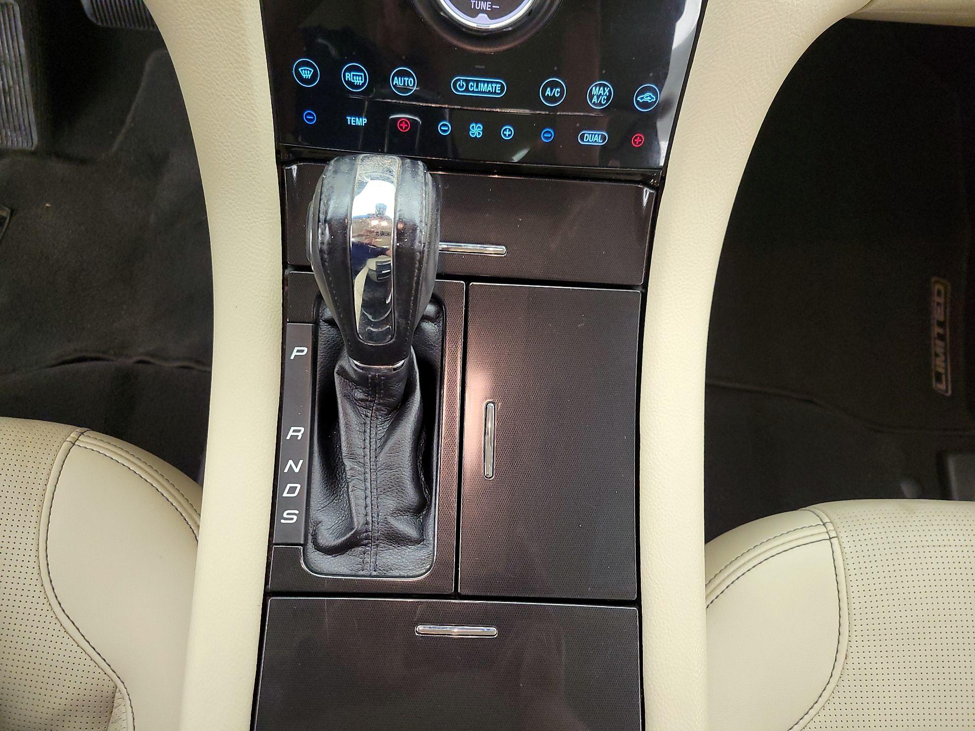 Thumbnail: 2019 Ford Taurus - 18