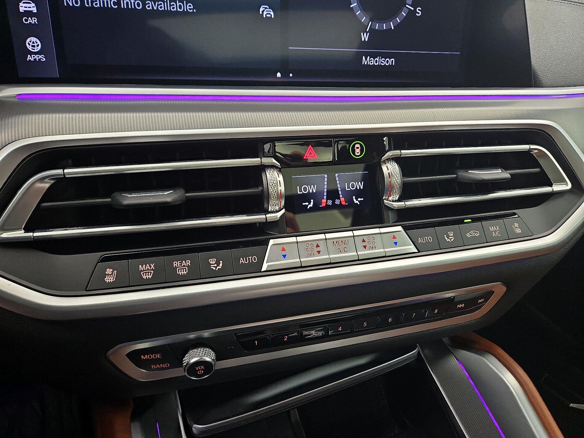 Thumbnail: 2022 BMW X6 - 17