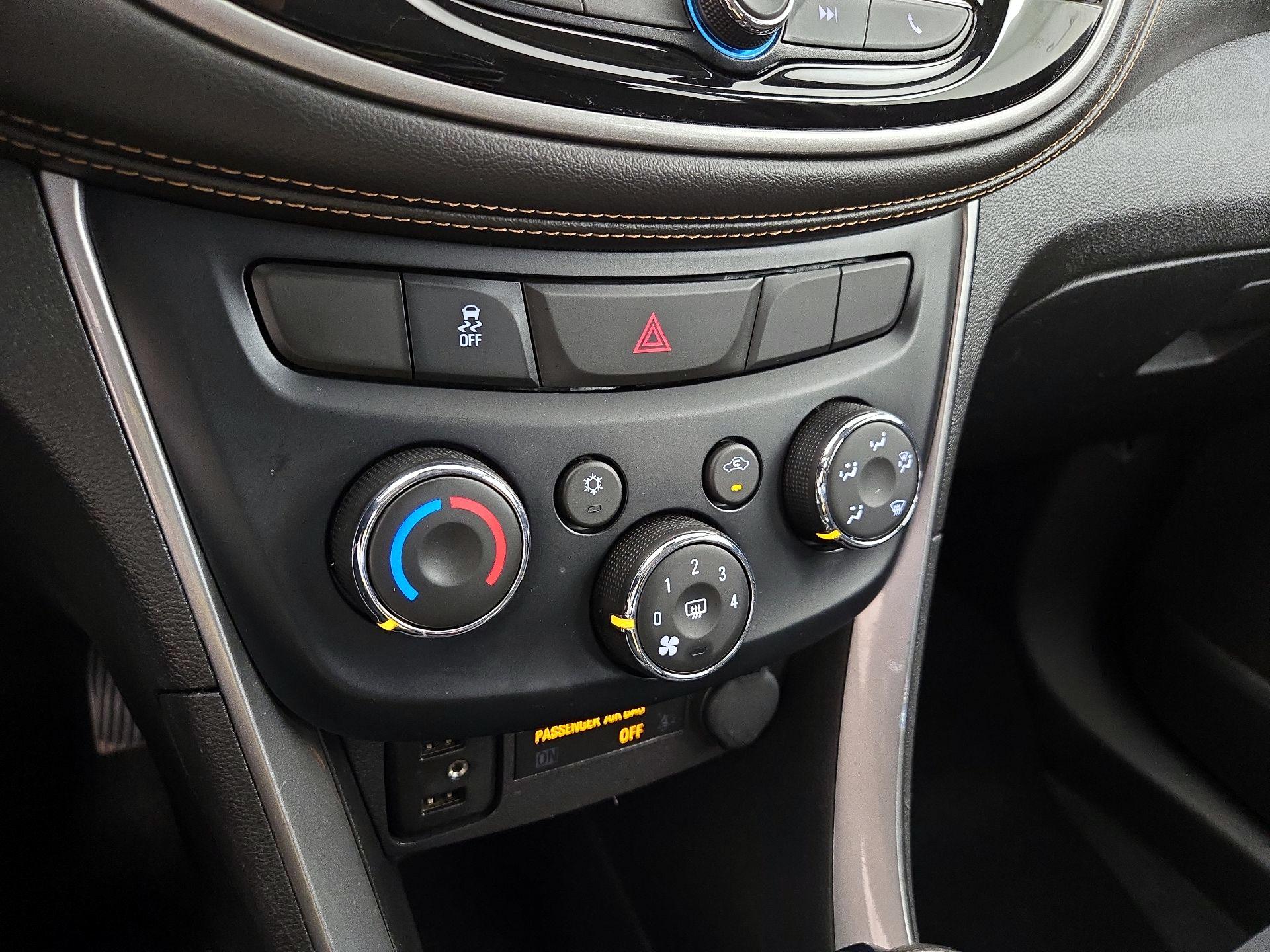 Thumbnail: 2019 Chevrolet Trax - 16