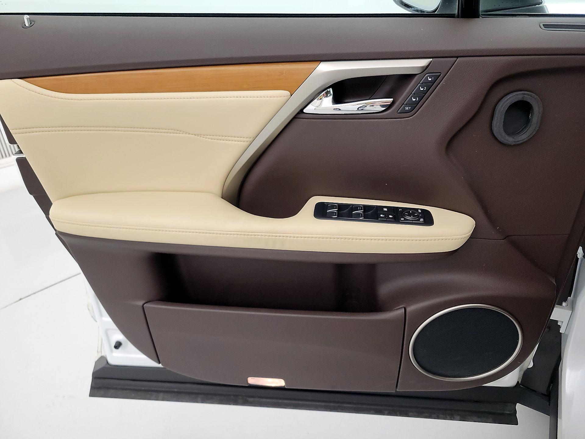 Thumbnail: 2016 Lexus RX - 12