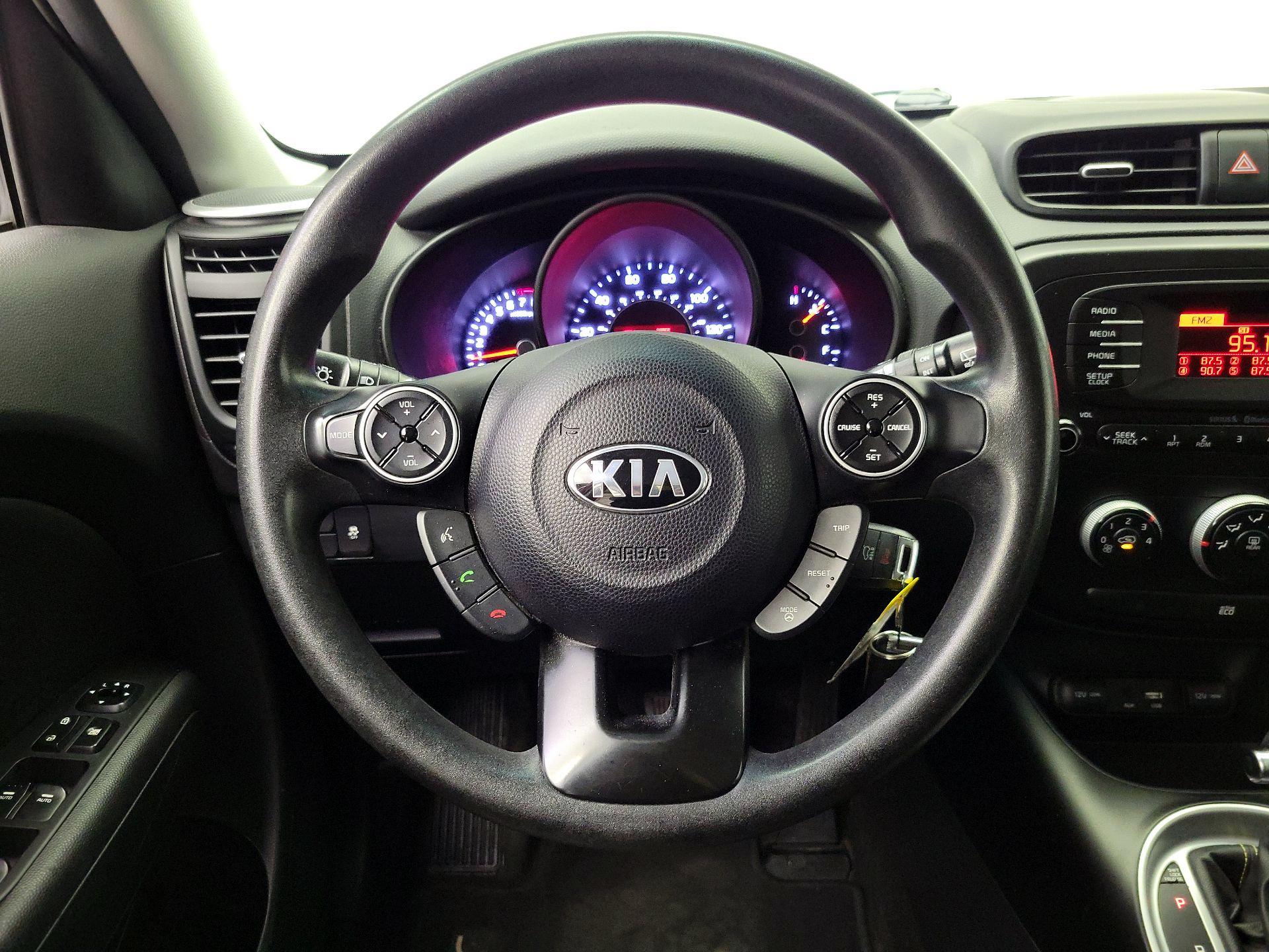 Thumbnail: 2015 Kia Soul - 10