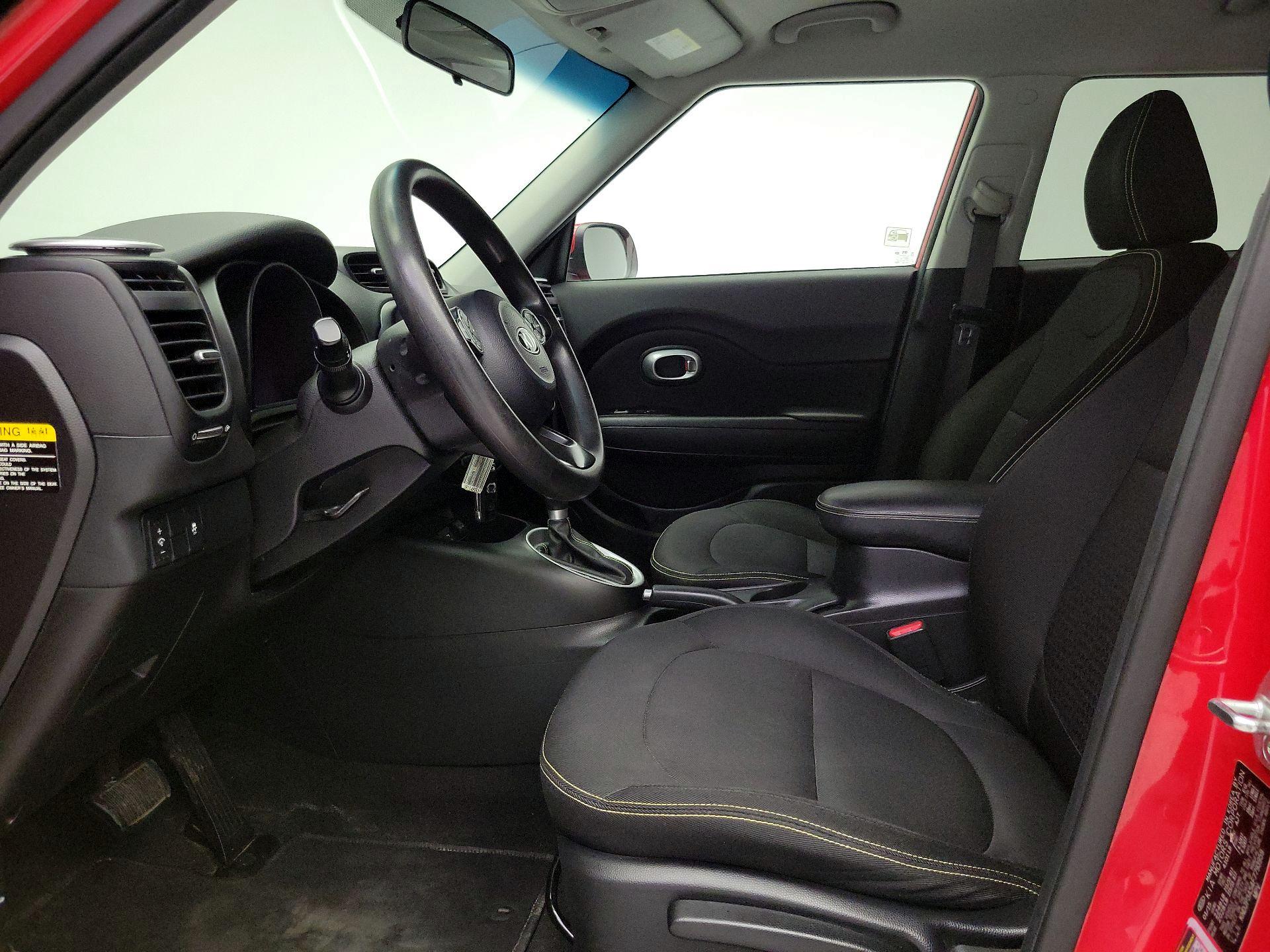 Thumbnail: 2015 Kia Soul - 11