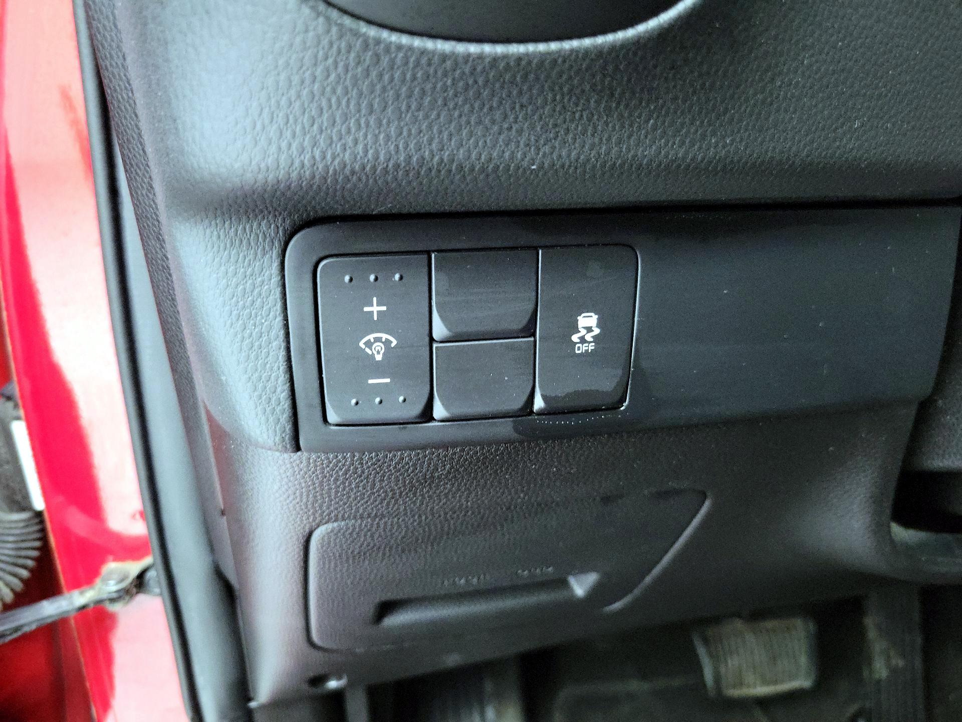 Thumbnail: 2015 Kia Soul - 13