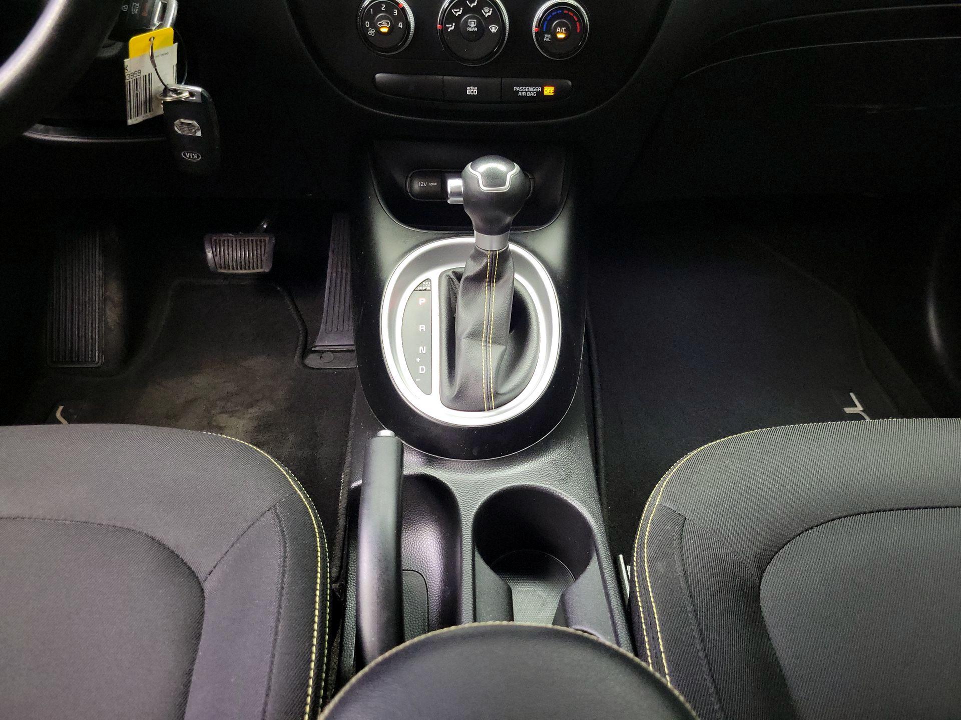 Thumbnail: 2015 Kia Soul - 16