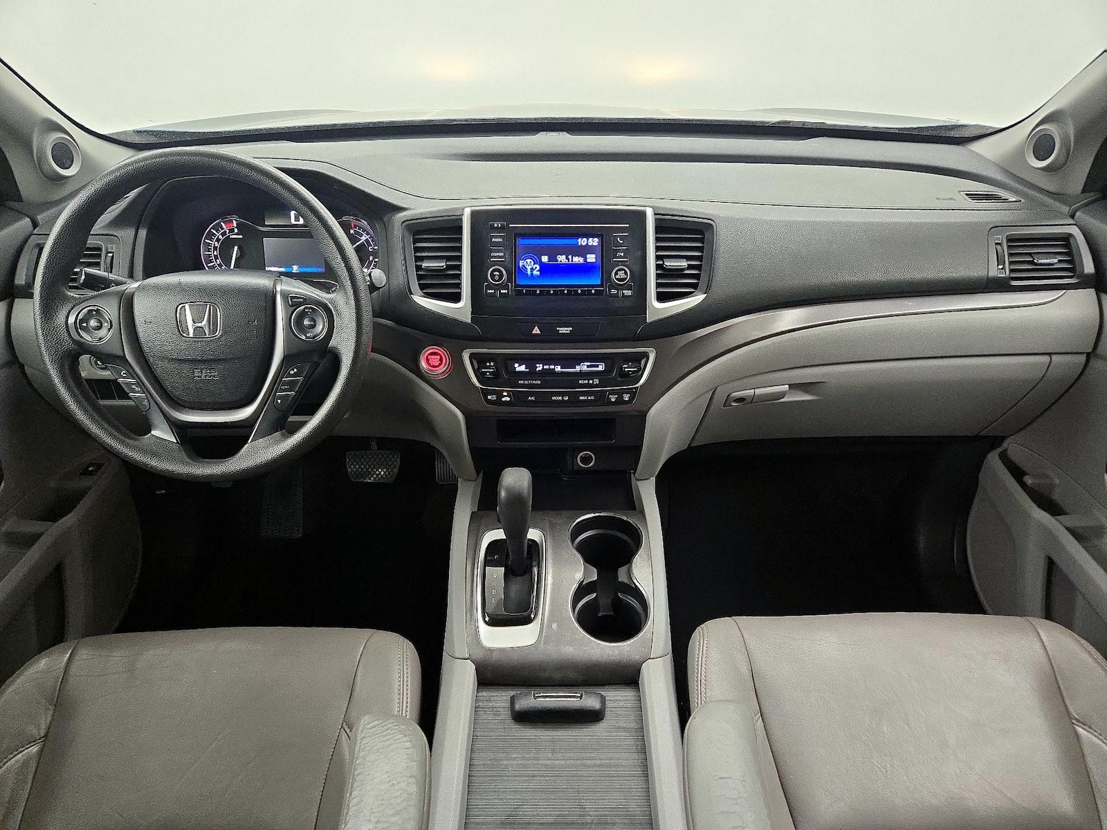 2016 Honda Pilot LX, photo 10